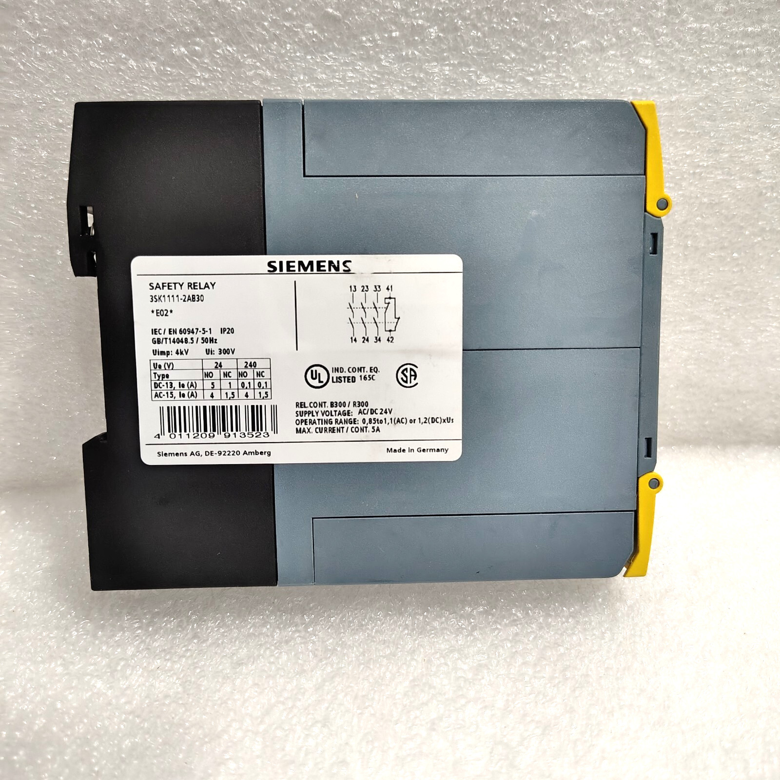 Siemens 3SK1111-2AB30 Safety Relay 24VAC/DC GB/T14048.5/50Hz