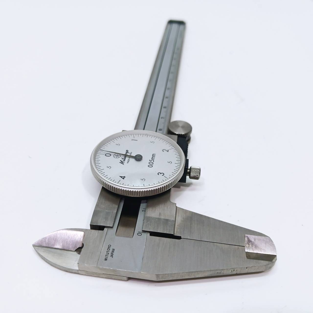Mitutoyo Dial Vernier Caliper 505-660-50 D15E 150mm 0.02mm Made in Japan AJ2321T