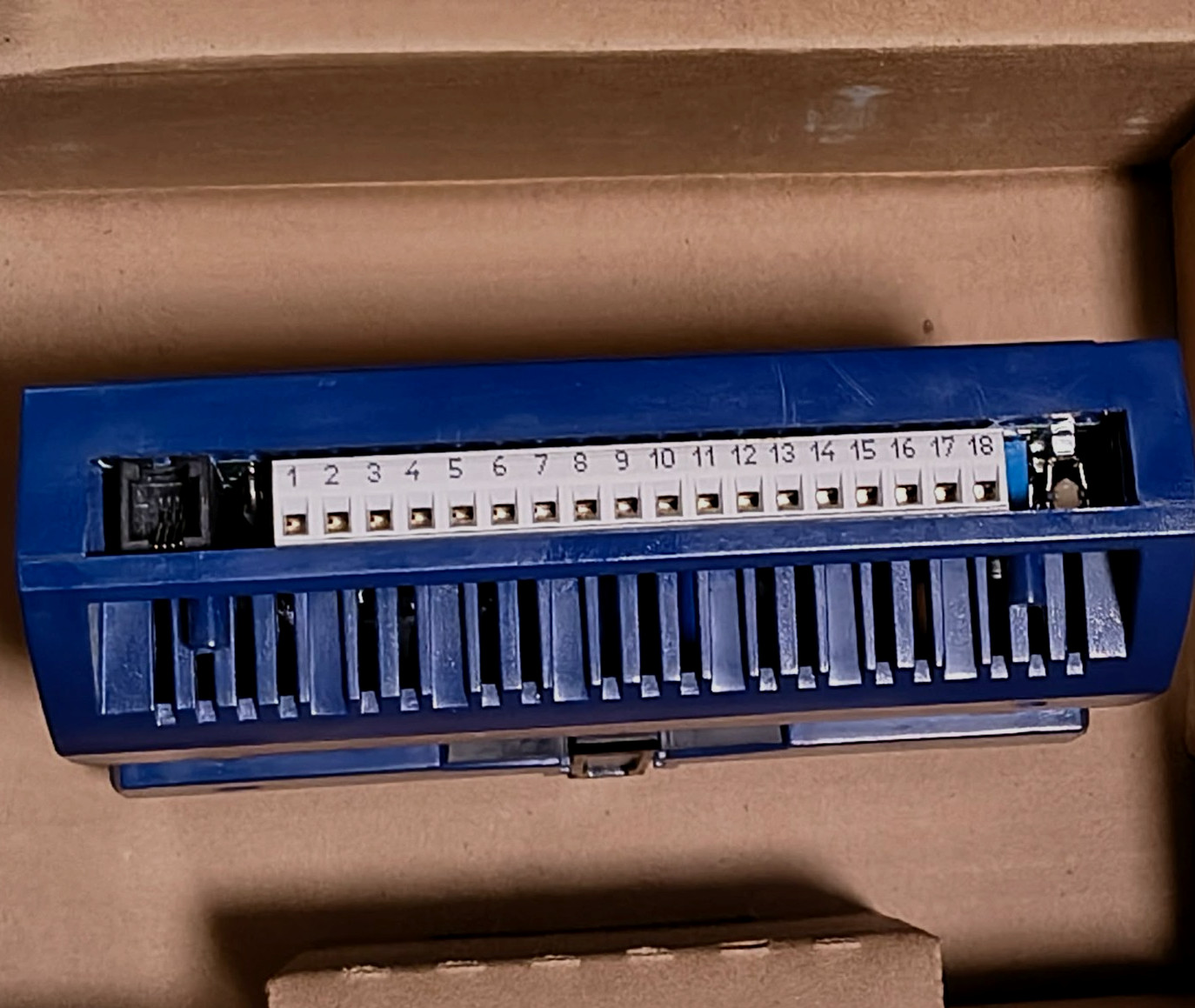 Distech ECB-300 Controller | Value Controls Brand new, Untested.
