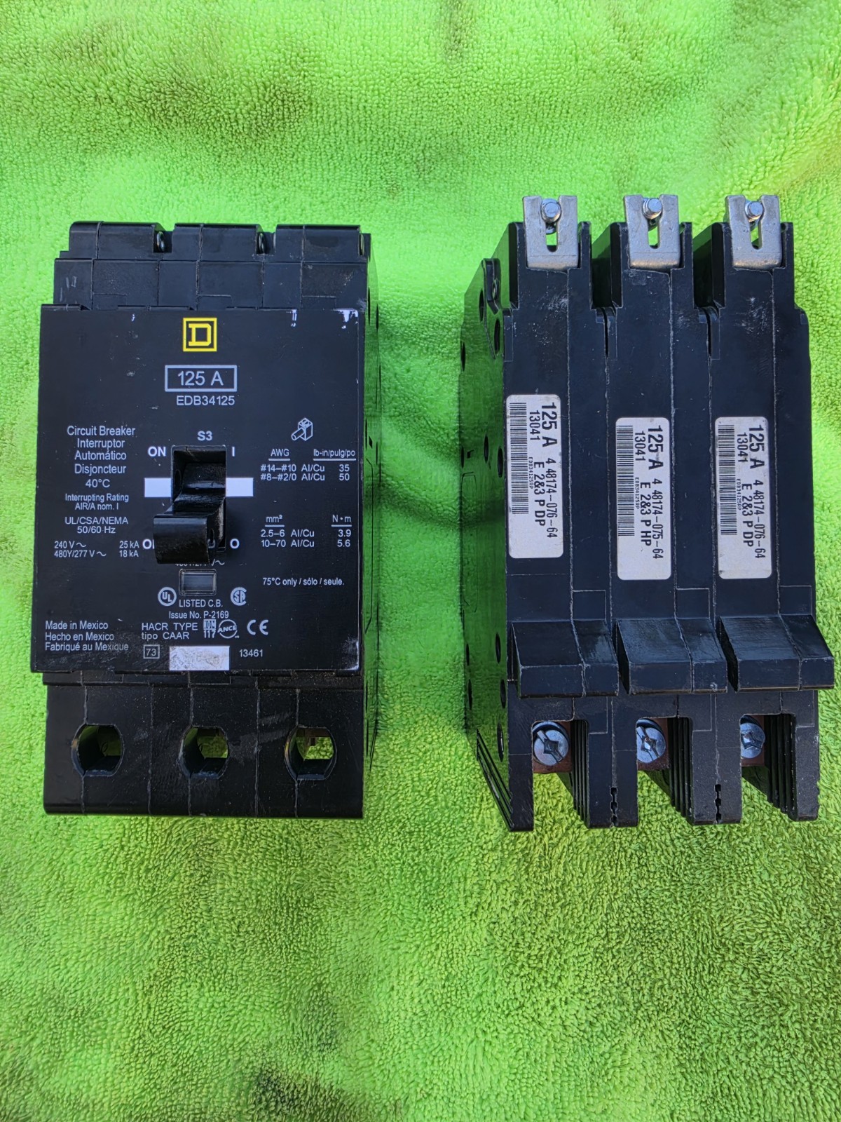 (1) Square D EDB34125 Bolt-On Circuit Breaker 125A 3P 480V 3-Pole 125Amp CLEAN