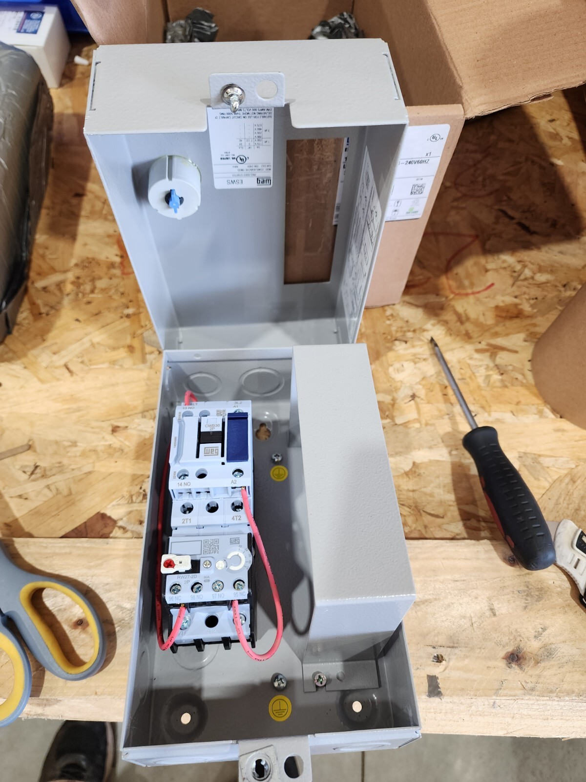WEG ESWS-B38V24E-RM35 Enclosed Starter 208-240V Coil Reset Only 25-40A