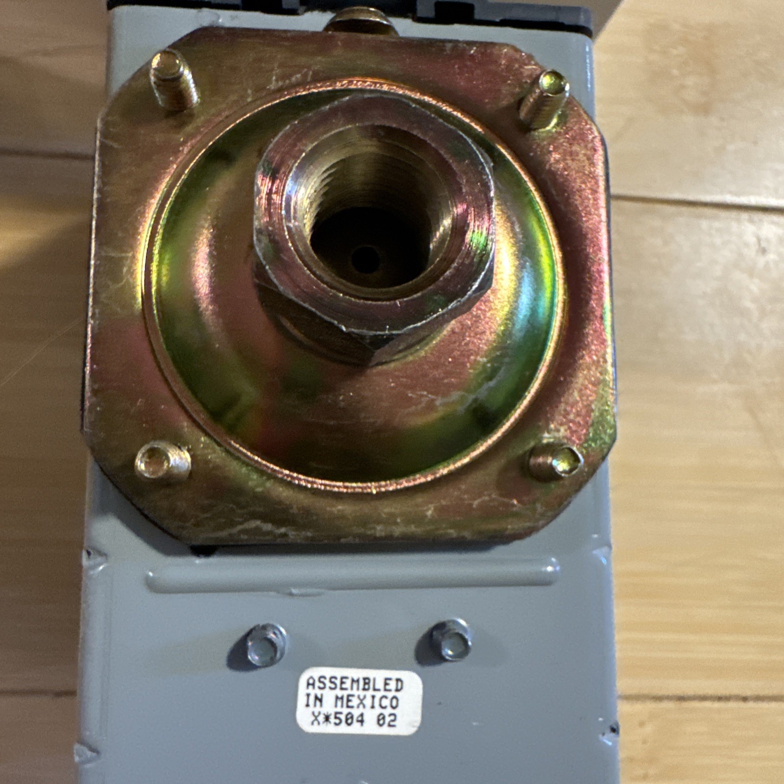 Furnas Pressure Switch 69WR3 Reverse Action Cut in 10 Out 5 New Original