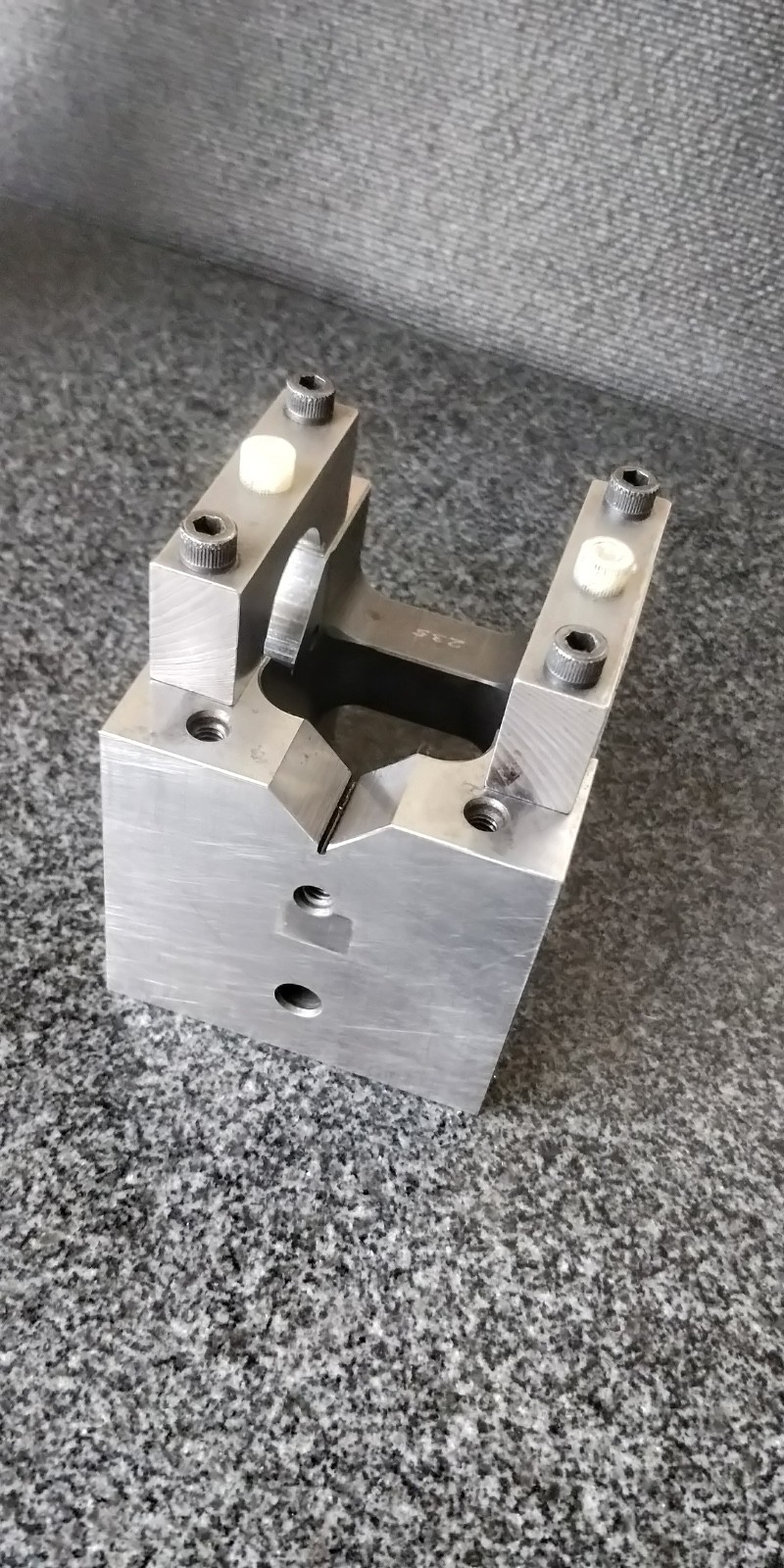 HERMANN SCHMIDT MCV CUBE ~ Master reference 3″ x 3-1/4″ x 3-3/4″ V block
