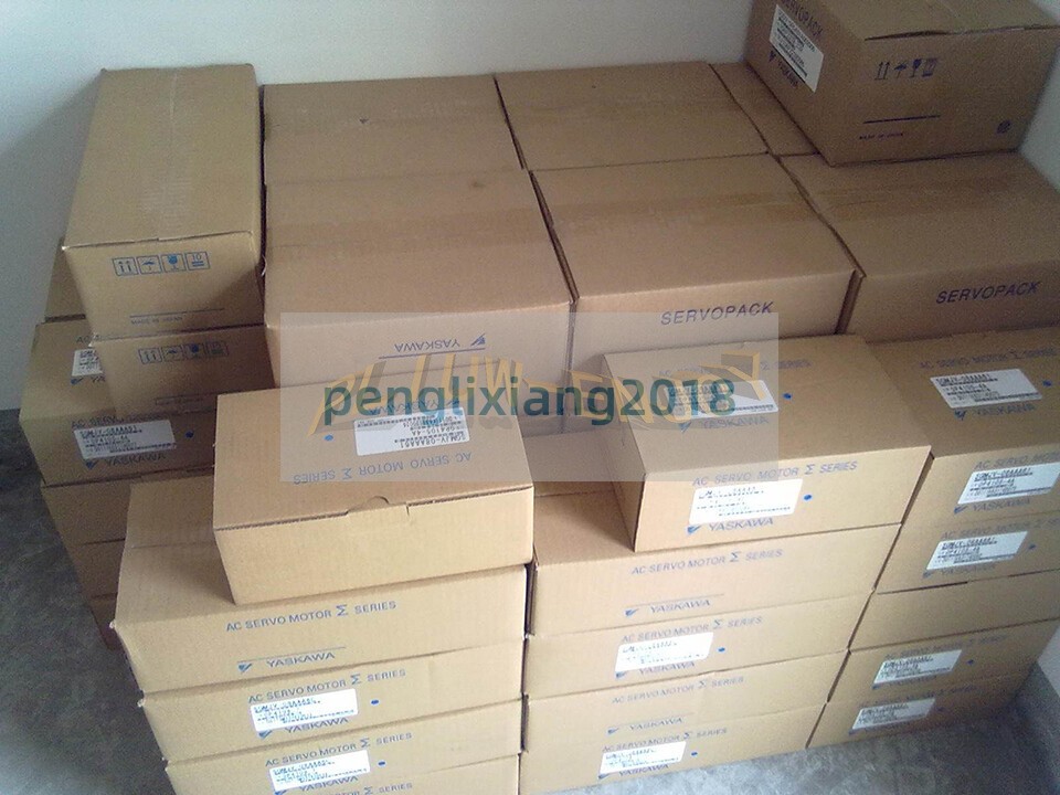 ONE NEW YASKAWA SERVO MOTOR SGM-04A314B