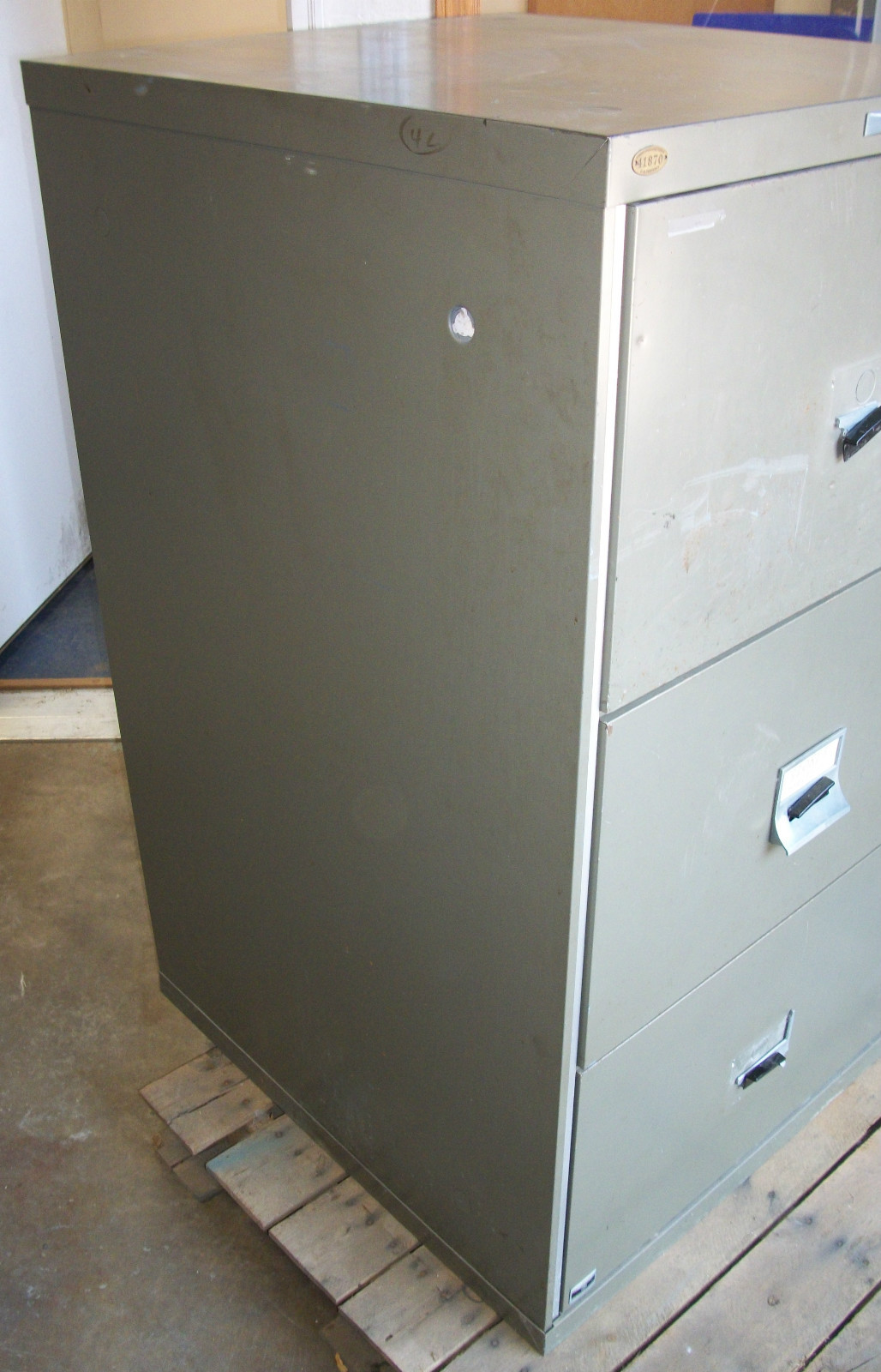 3 DRAWER REMINGTON RAND FIRE PROOF FILE CABINET FIREPROOF RECORDS CITADEL SAFE