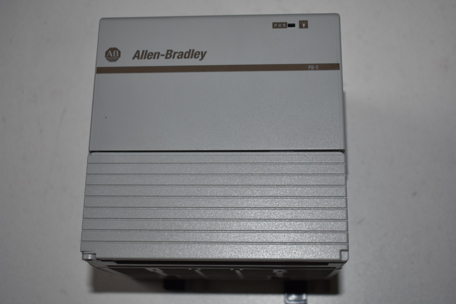 1768-PB3 ALLEN BRADLEY COMPACLOGIX POWER SUPPLY 2013