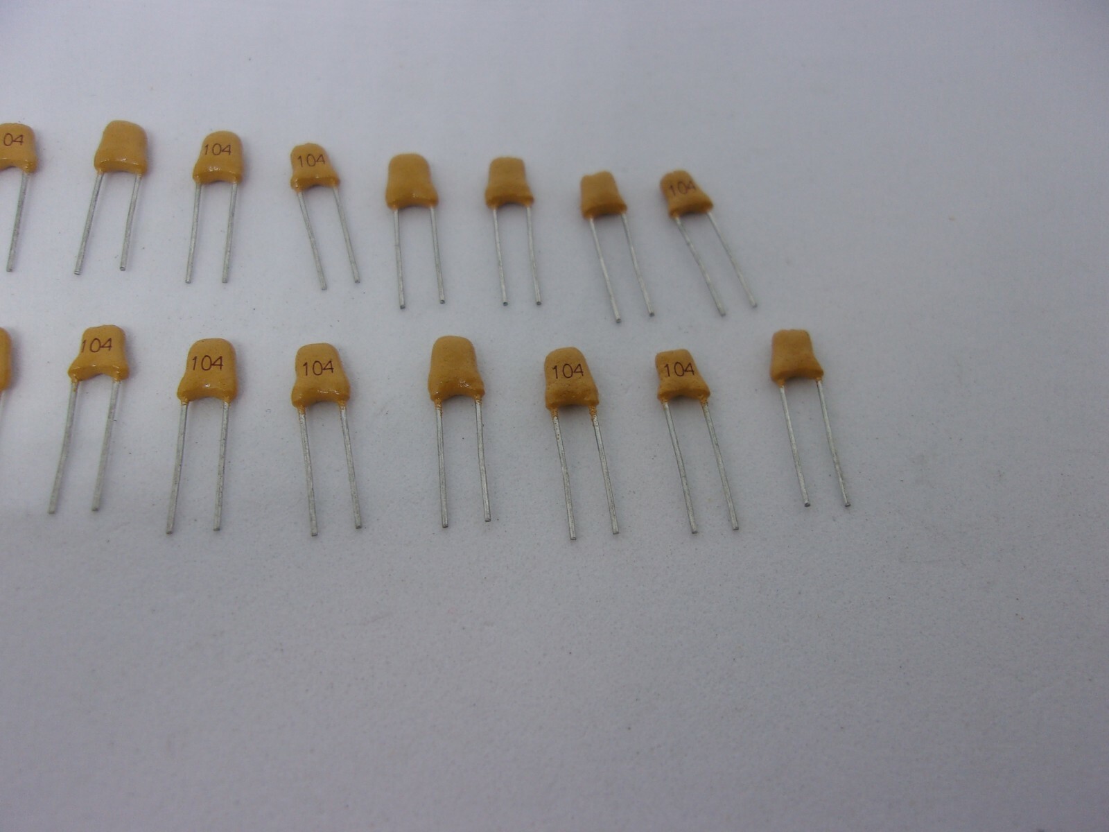 20 Pcs Pack Lot Multilayer Ceramic Capacitor 100nF 0.1uF 104 50V 10% Monolithic