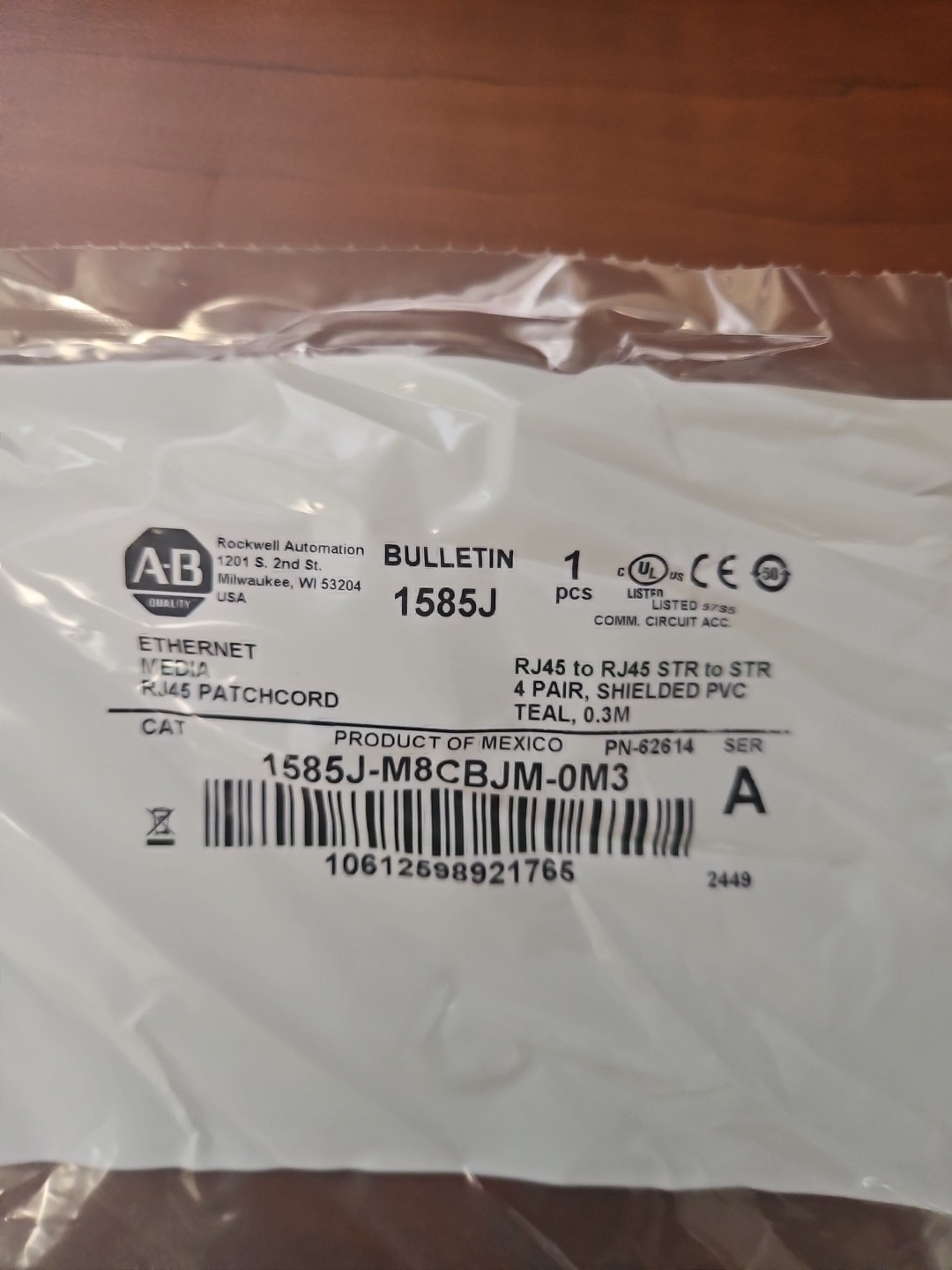 Allen Bradley Ethernet Cable 1585J-M8CBJM-0M3 RJ45 Patchcord ROCKWELL AUTOMATION