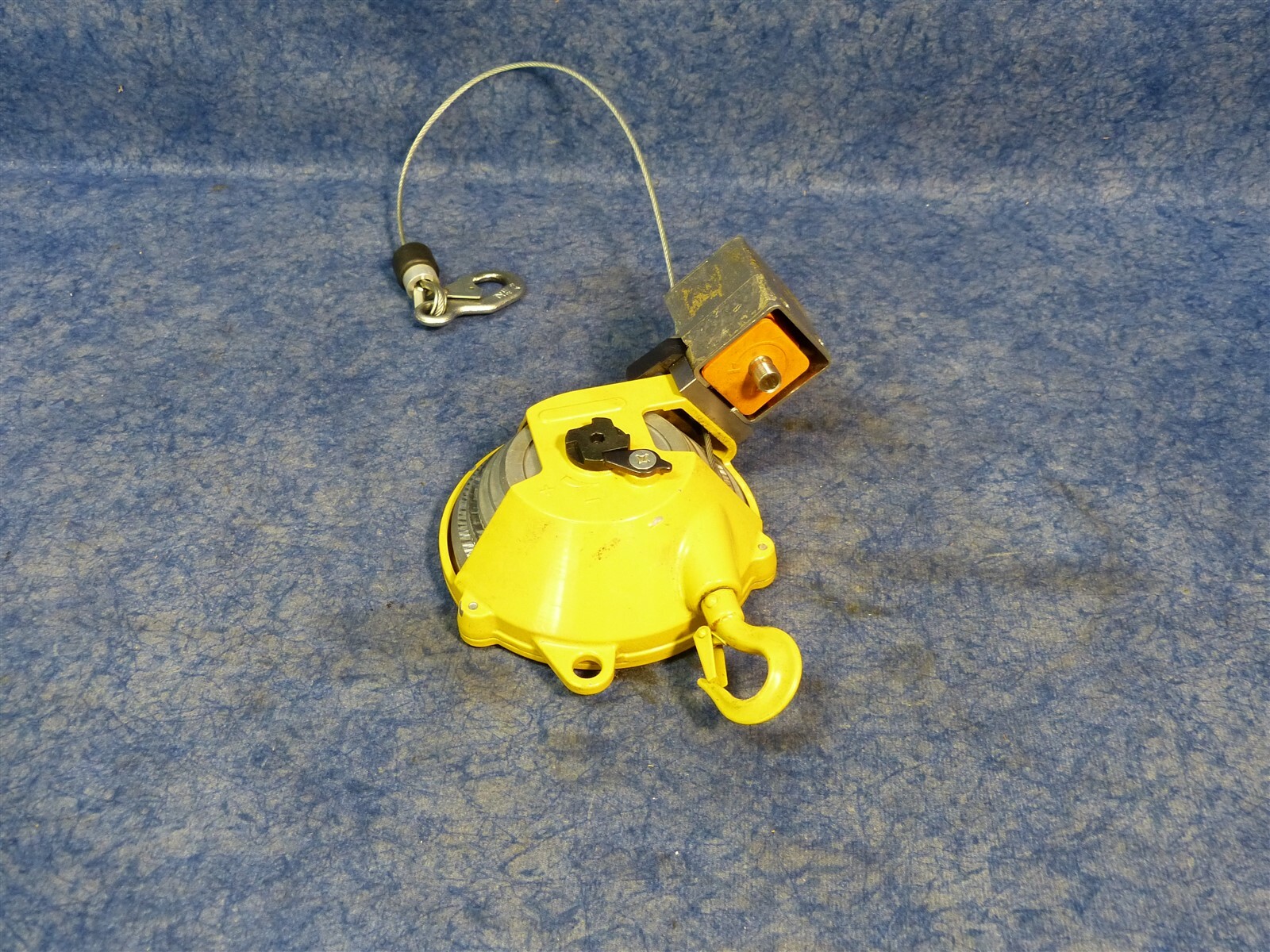 Endo EW-5 Spring Balancer Capacity 5.5-11.0 lbs (D19)