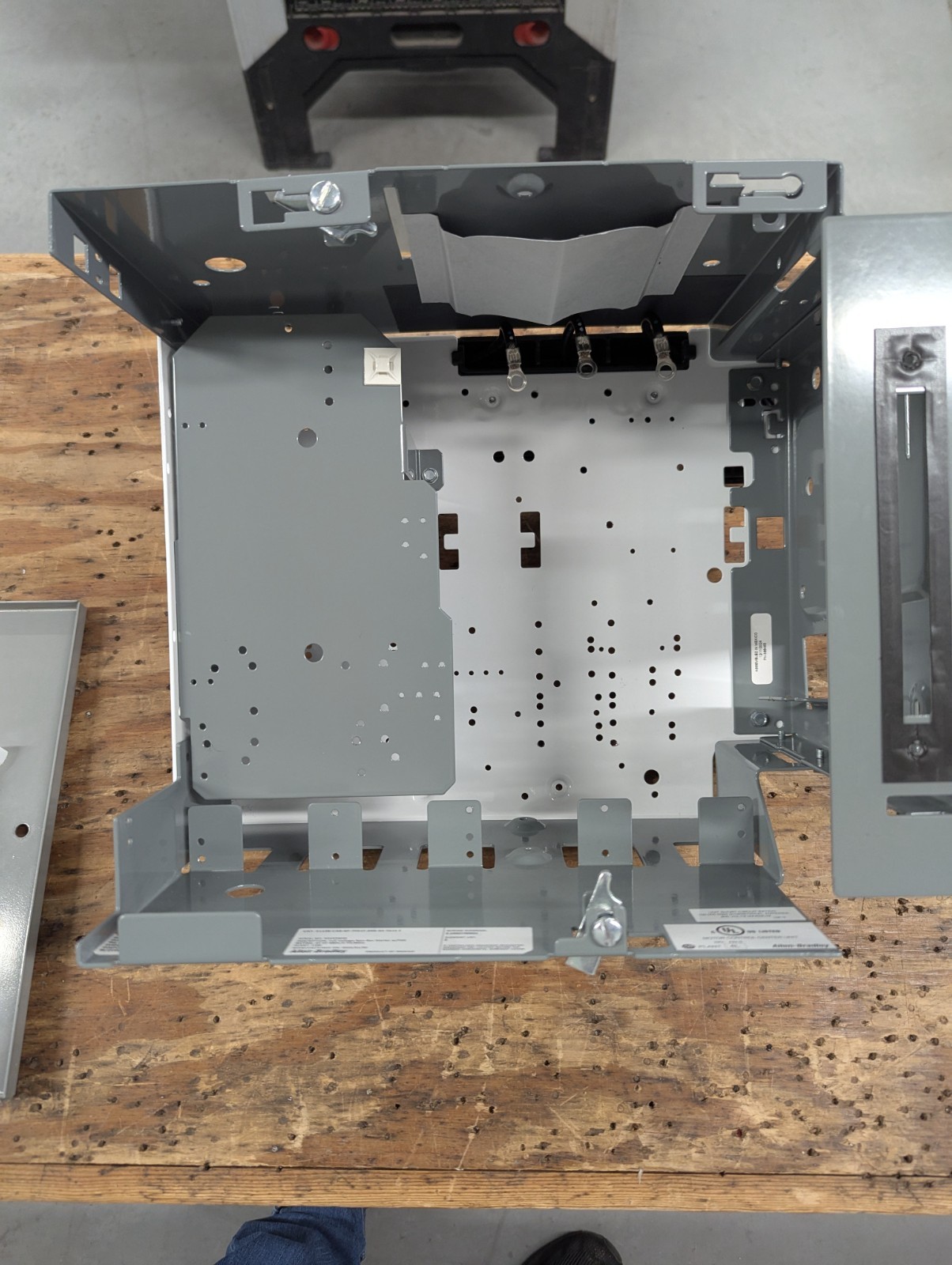 Allen Bradley 2112B Size 2 MCC Empty Bucket Rockwell Automation