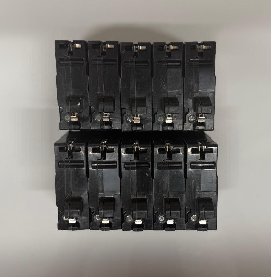 10 PCS SIEMENS QA115AFCN 15A AFCI PLUG ON NEUTRAL (NO PIGTAIL WIRE)