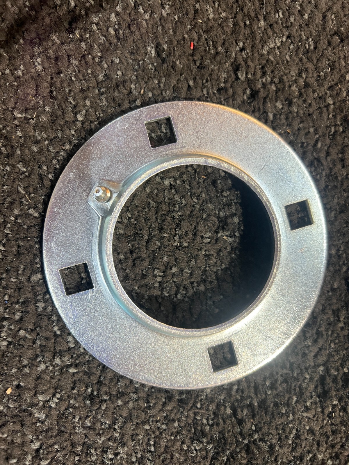 (QTY 5) Round Bearing Flange Bracket 4-Bolt Hole 6-inch Outer Dia. Silver