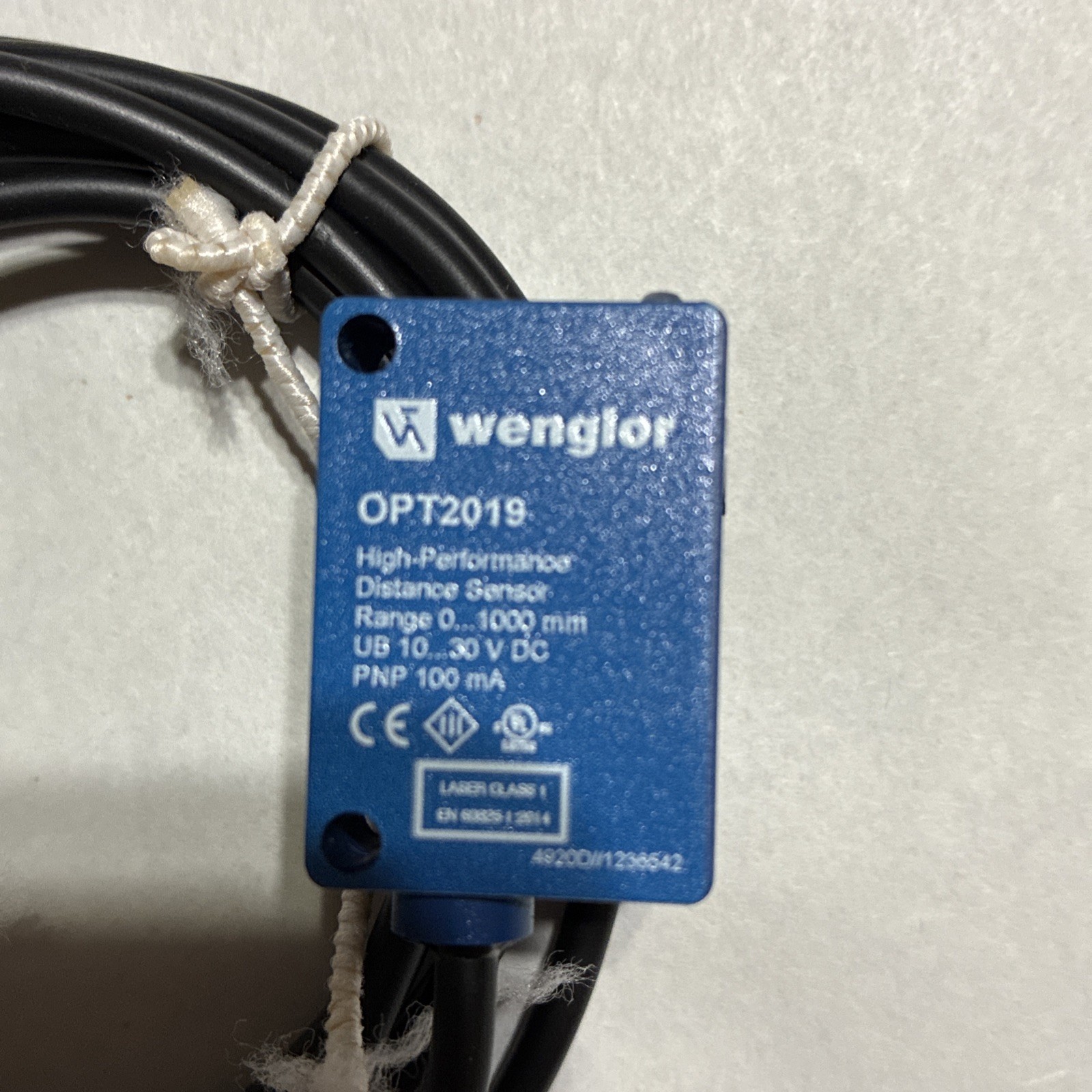 WENGLOR OPT2019 OPT 2019 BRAND NEW Open Box photoelectric Distance Sensor