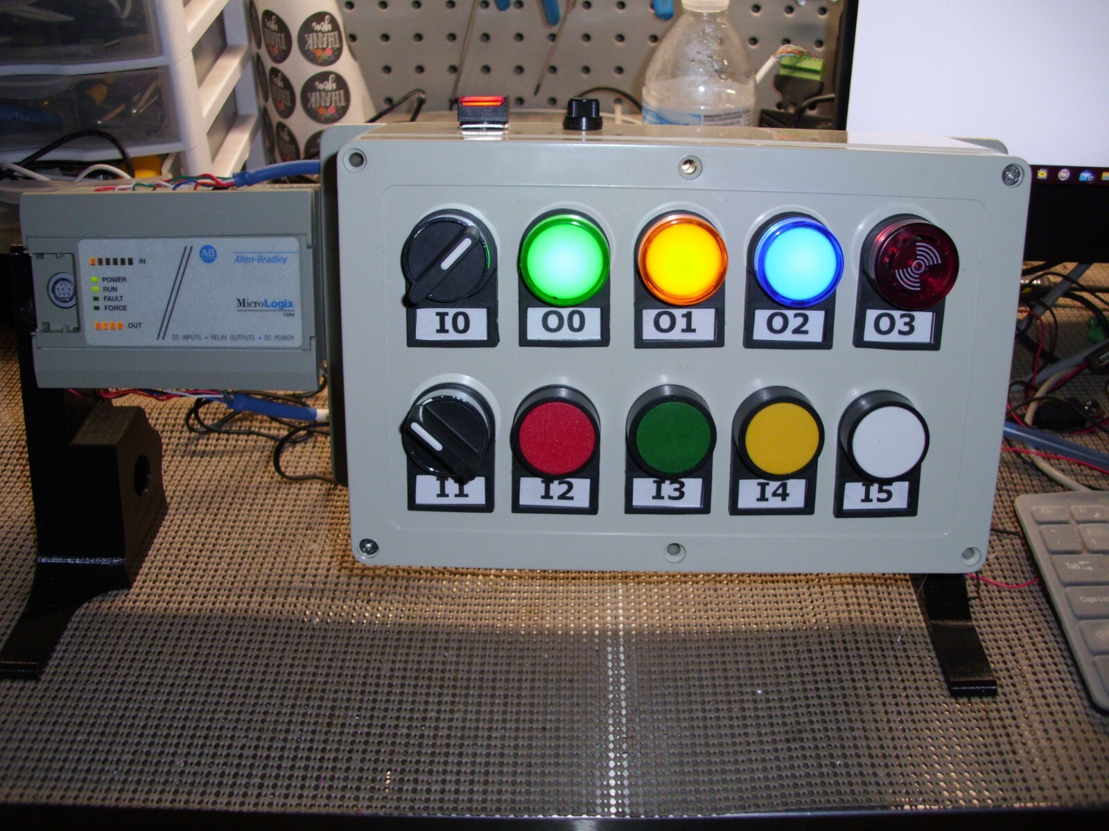 PLC TRAINER Allen-Bradley MicroLogix 1000 1761-L10BWB with usb cable