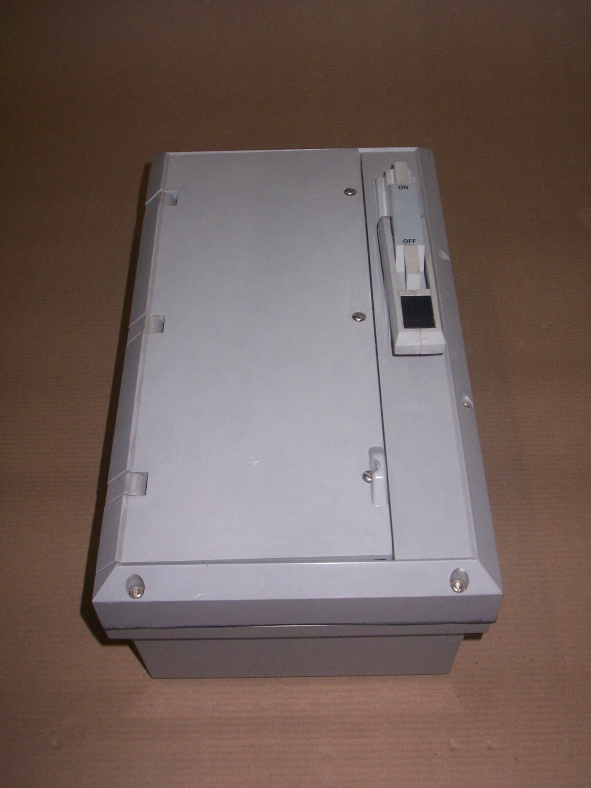 NEW Crouse NST1018F G30320 30 Amp 240v Non-Fusible Switch Disconnect Nema 12