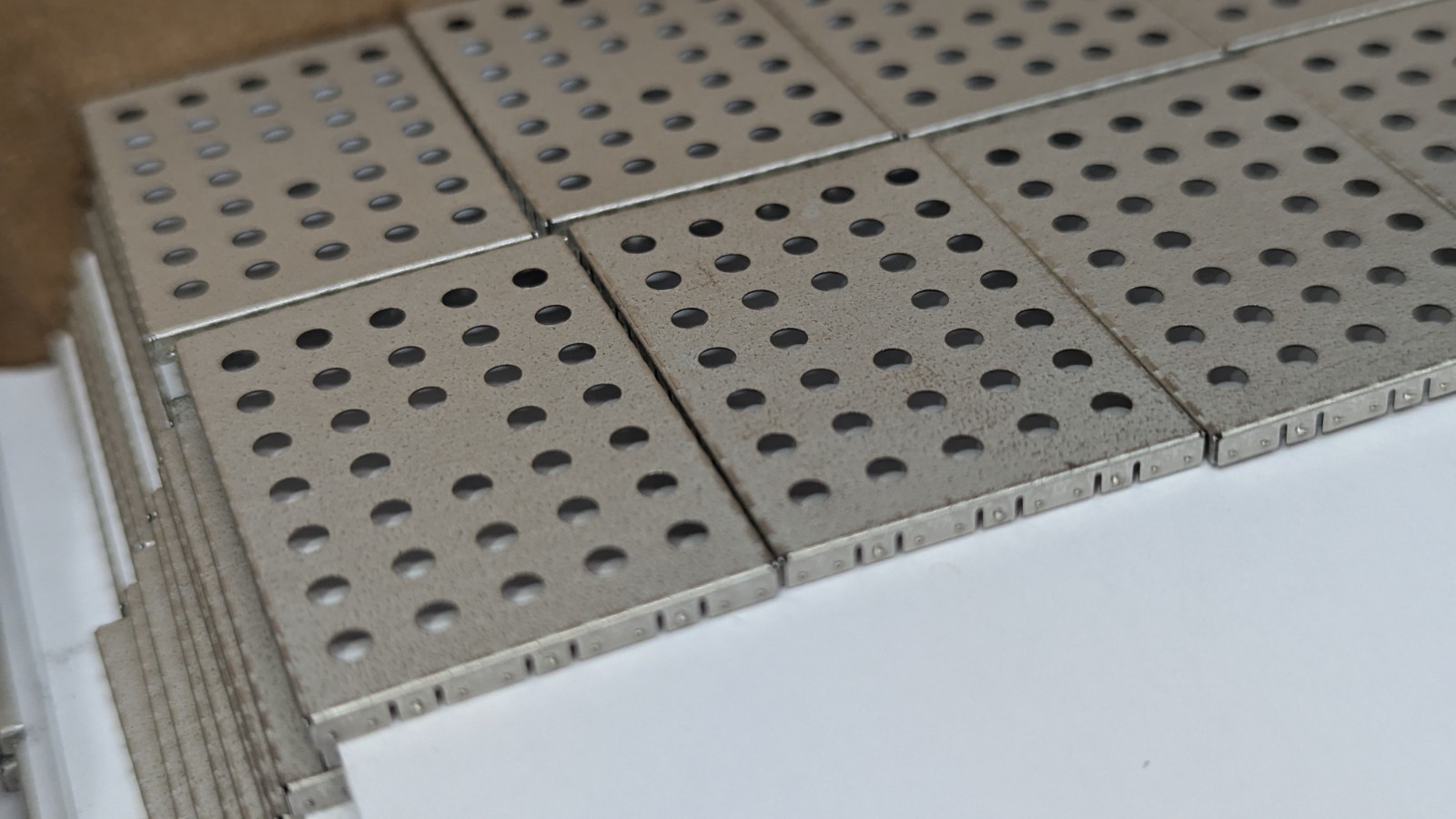 🔥250 New🔥 Laird Circuit Shield Cover 38mm x 26mm x 2mm Interior Dimensions