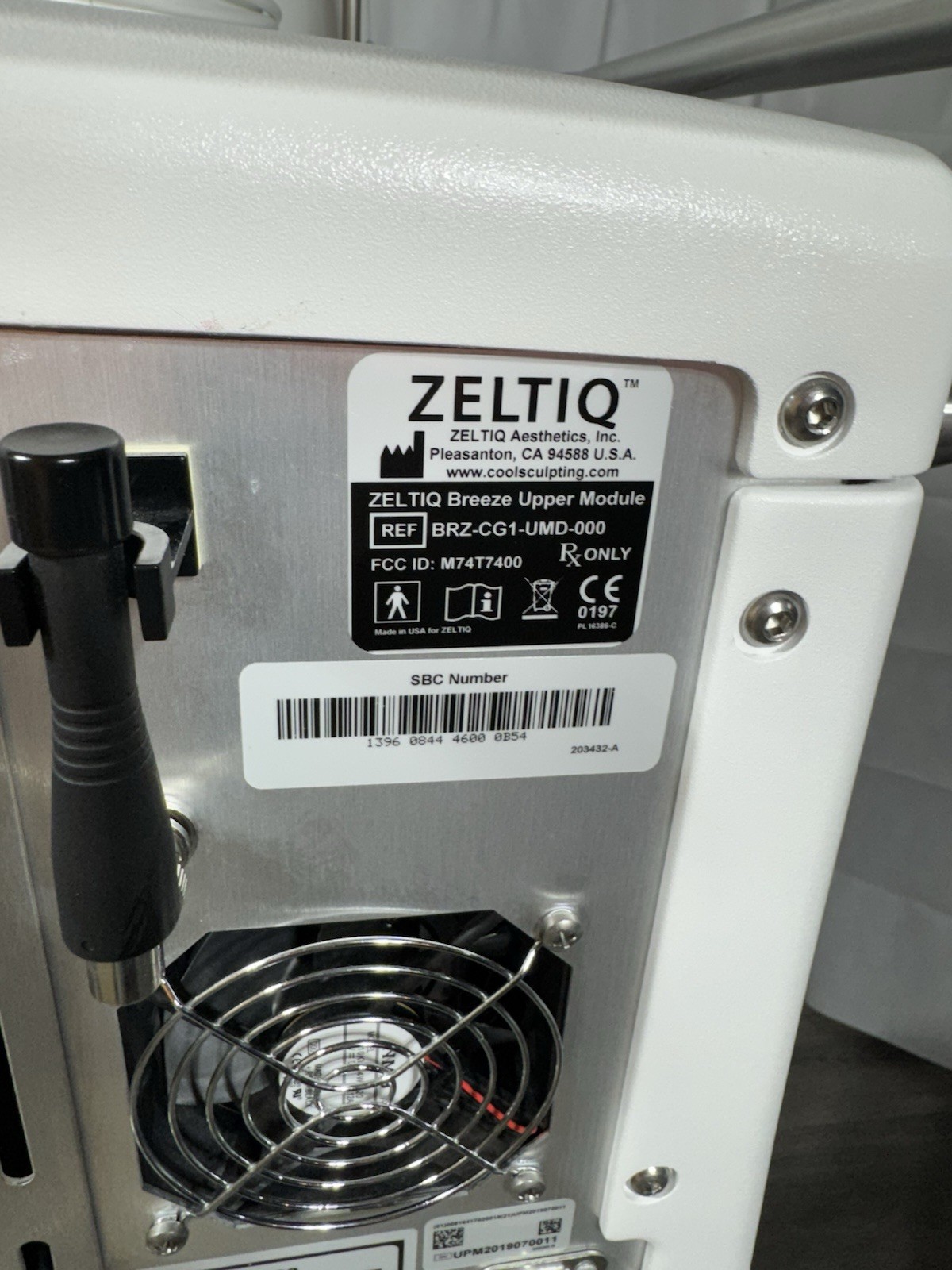 ZELTIQ CoolSculpting Control Unit BRZ-CG1-UMD-000 Cart Mounted Machine