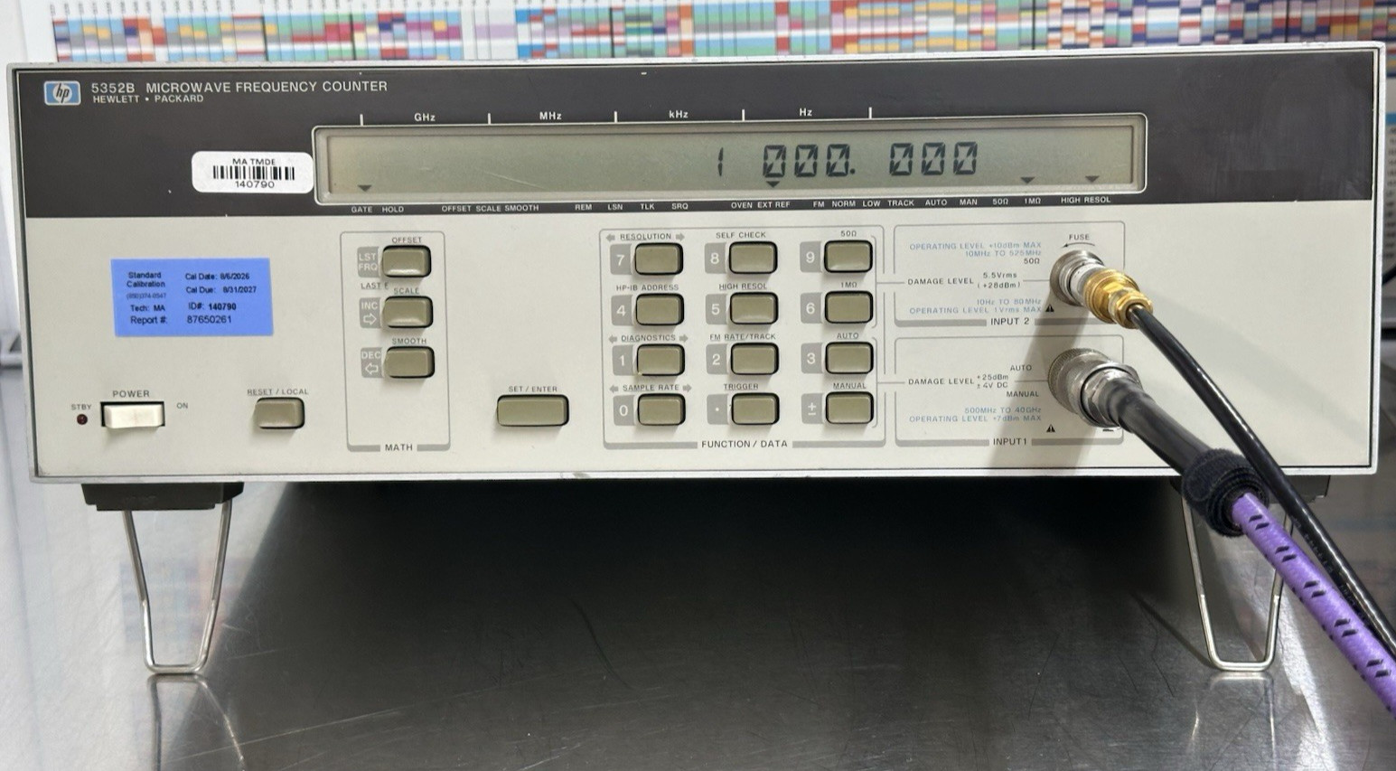 HP Agilent 5352B 40 GHz Microwave Frequency Counter Opt 010 — Calibrated —