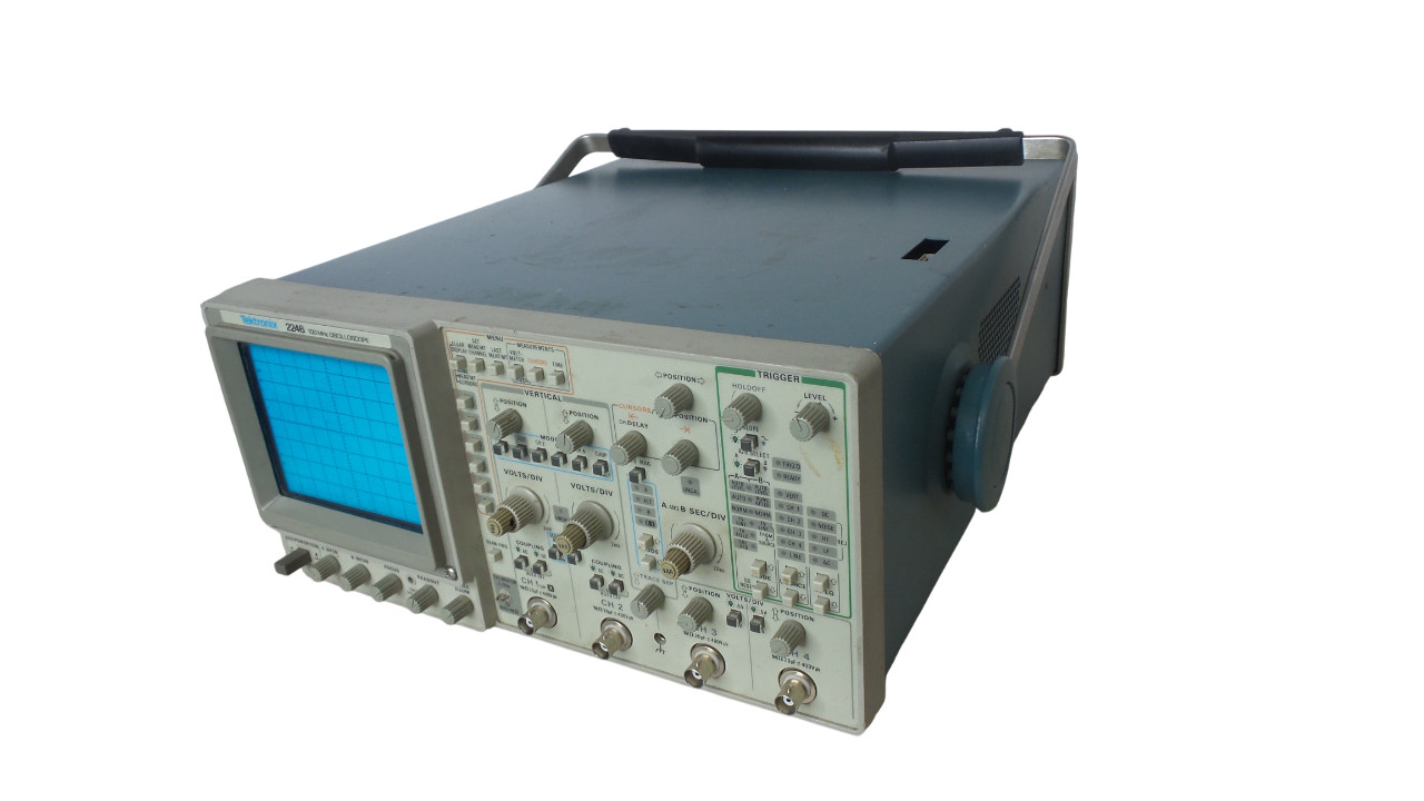 Tektronix 2246 100 MHz Oscilloscope – Free Shipping