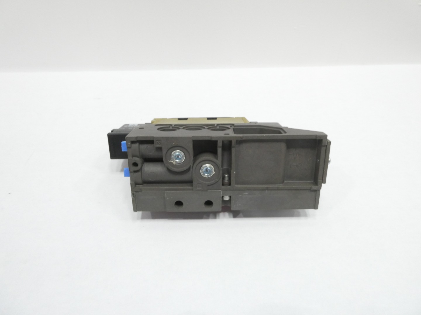 Ross W6577A2407 Pneumatic Solenoid Valve 120v-ac 2-10bar