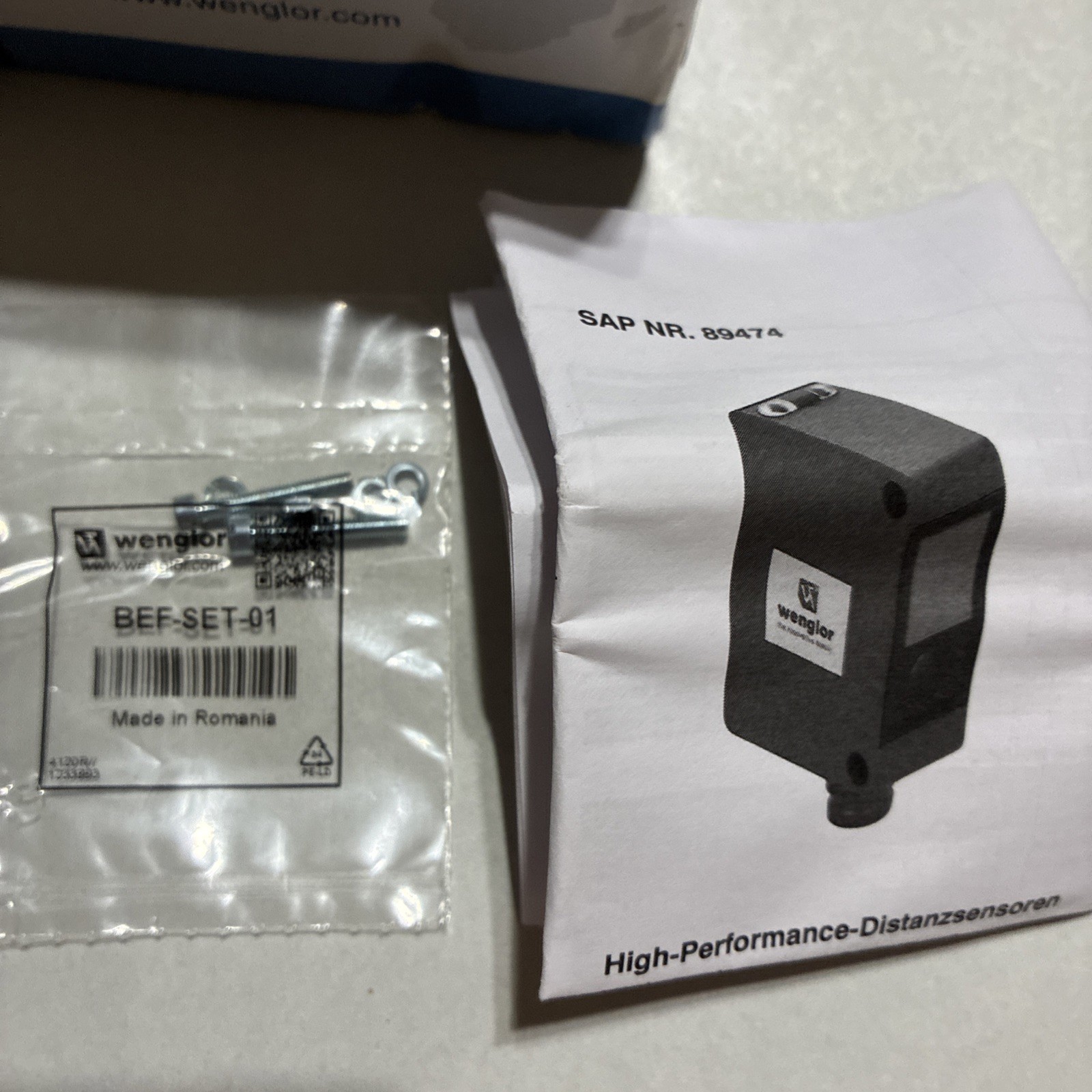 WENGLOR OPT2019 OPT 2019 BRAND NEW Open Box photoelectric Distance Sensor