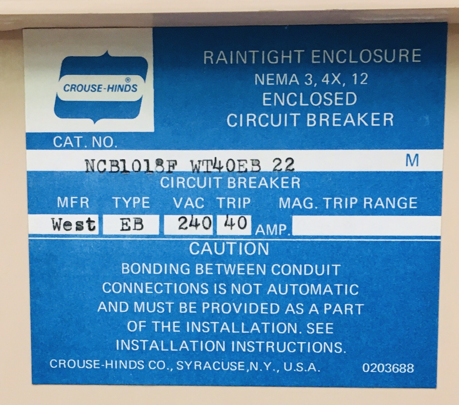 CROUSE HINDS NCB1018F-WT40EB22 40 AMP NCB SERIES CIRCUIT BREAKER ENCLOSURE !NEW!