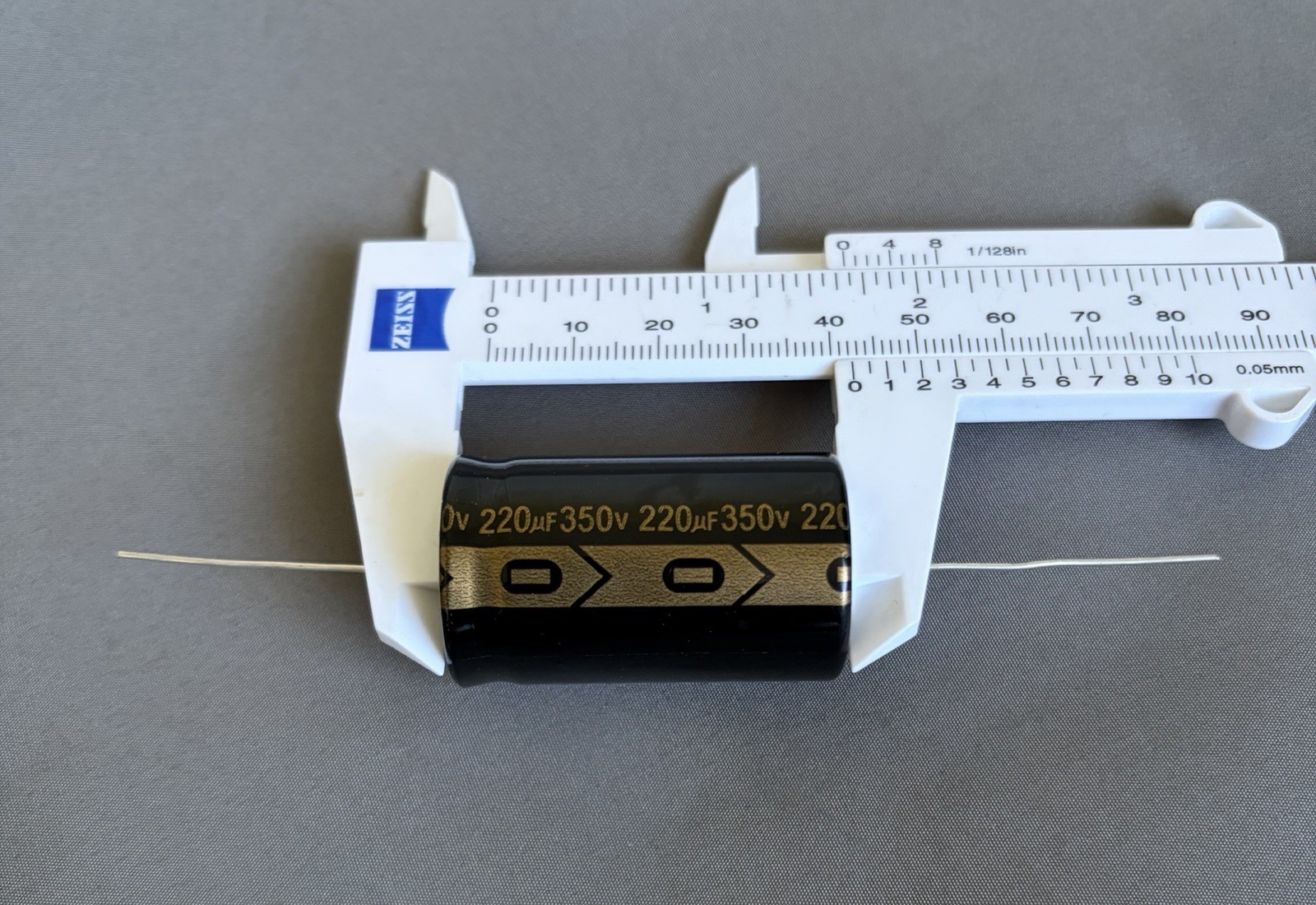 220 uF 250V Electrolytic Capacitors Axial Leads, new manufacture Super-Tech 2024