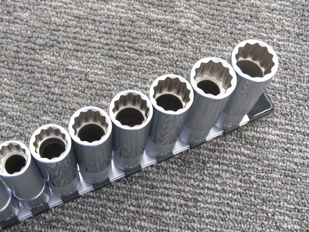 TONE Deep Socket Set 12 pcs 10-21mm 4D-10L to 21L Used