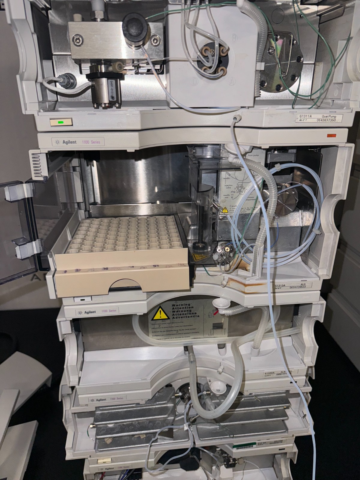 Agilent 1100 HPLC System Pump Autosampler G1315B DAD Detector Column Oven #18306