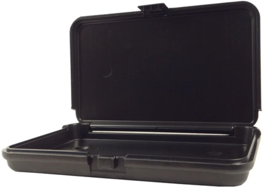 210 – PLATT LUGGAGE – BLOW MOLDED CASE – Exterior Dimensions (L x W x D): 10 1/4