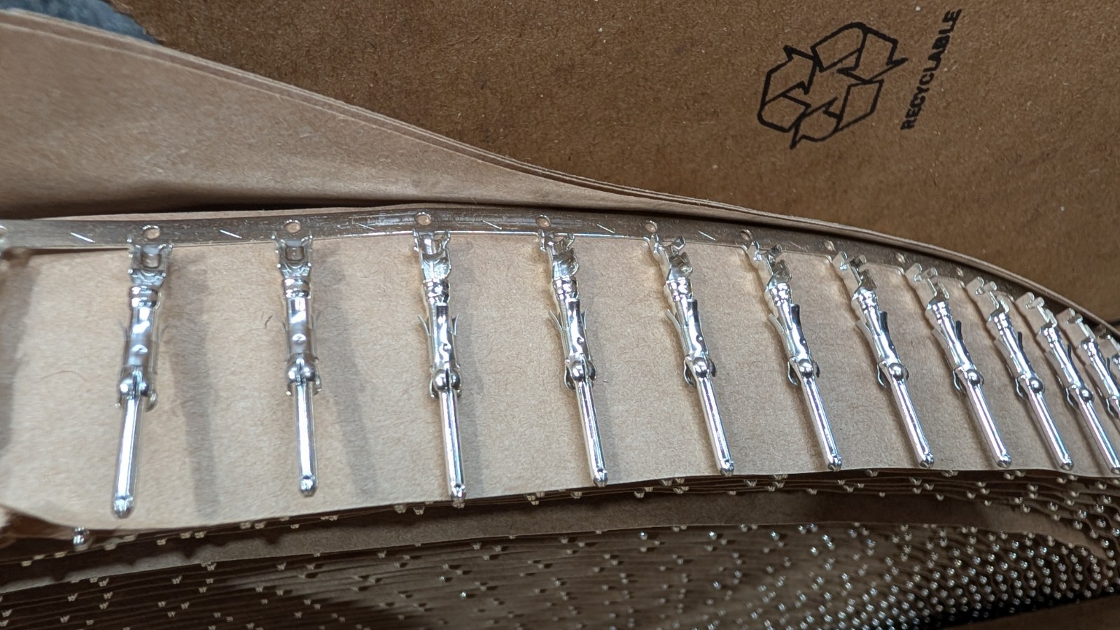 (Reel of 4,000) TE Connectivity 1-66098-8, Tin (Sn), Pin Contact, 18 – 16 AWG,
