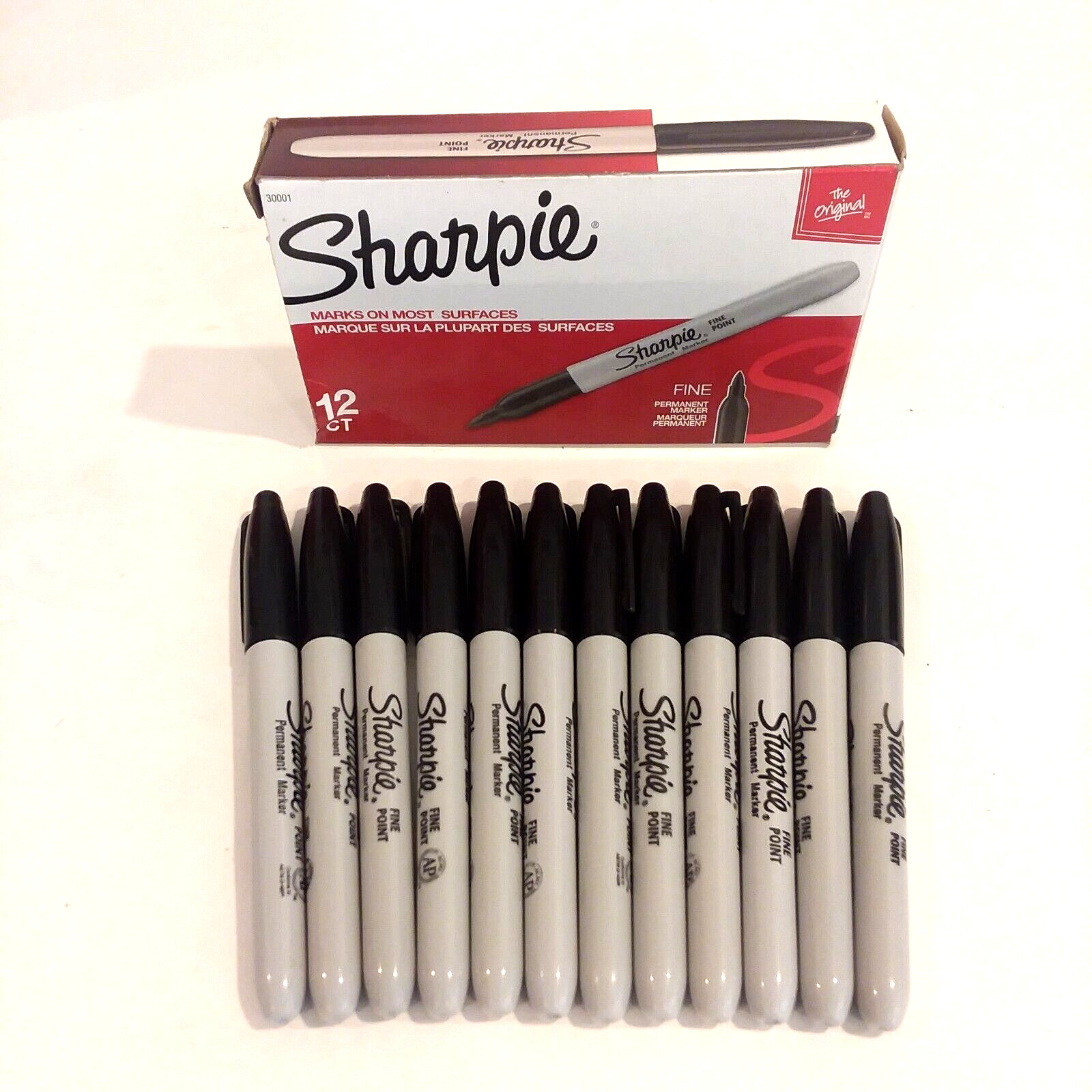 12 Sharpie 30001 BLACK Permanent Markers Fine Point Tip NEW BLIND SHIP AVAILABLE