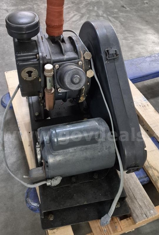 Welch DuoSeal 1397 Belt Driven Vacuum Pump