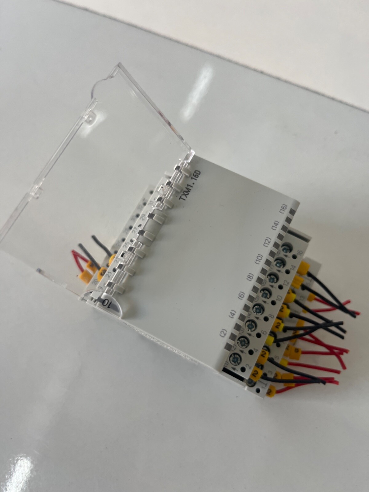 LOT 2 PCs Siemens TXM1.16D 16 Digital Input Module
