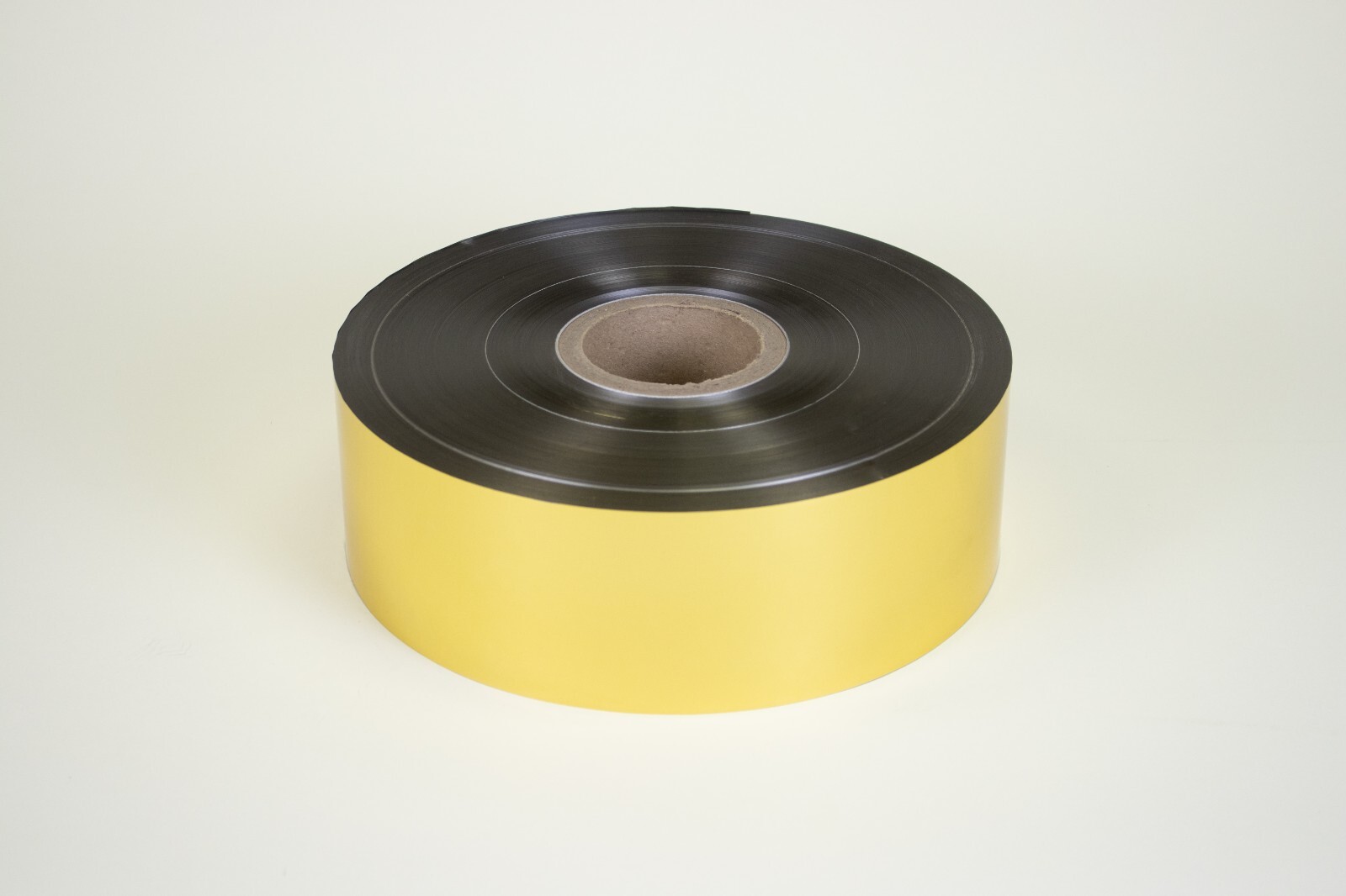[SFSGD433] Gold Heat Sealable Packaging Film Roll – 4.33″ (110mm) Wide
