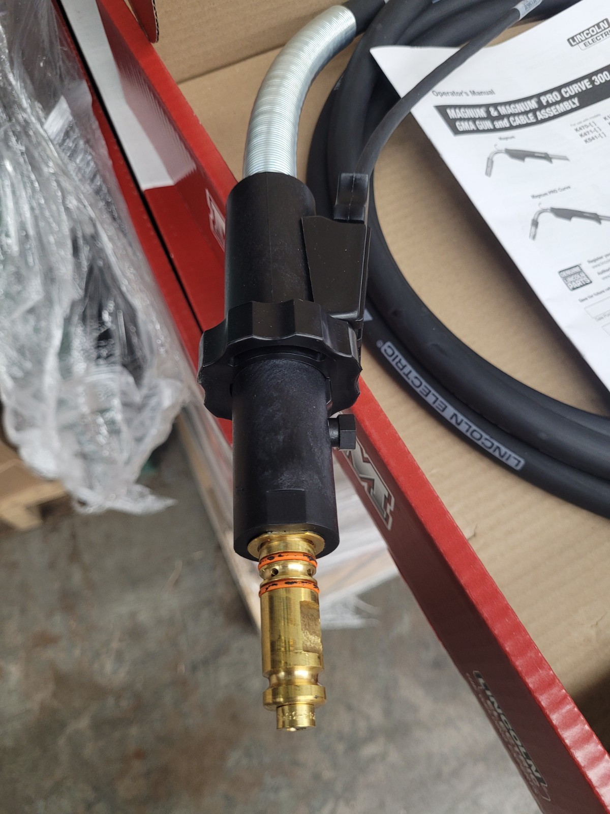 Lincoln Magnum Pro Curve 400A 15′ Welding Gun K2952-2-10-45