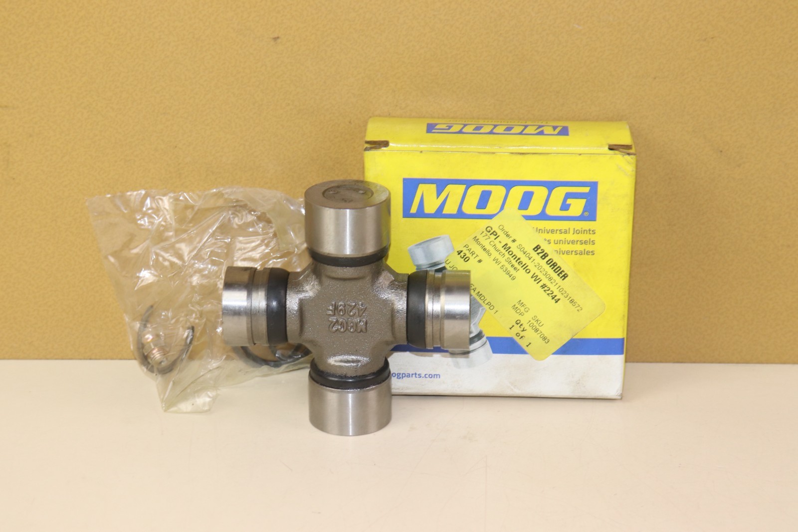MOOG U-Joint Universall Joint #430 Made in Mexico NEW