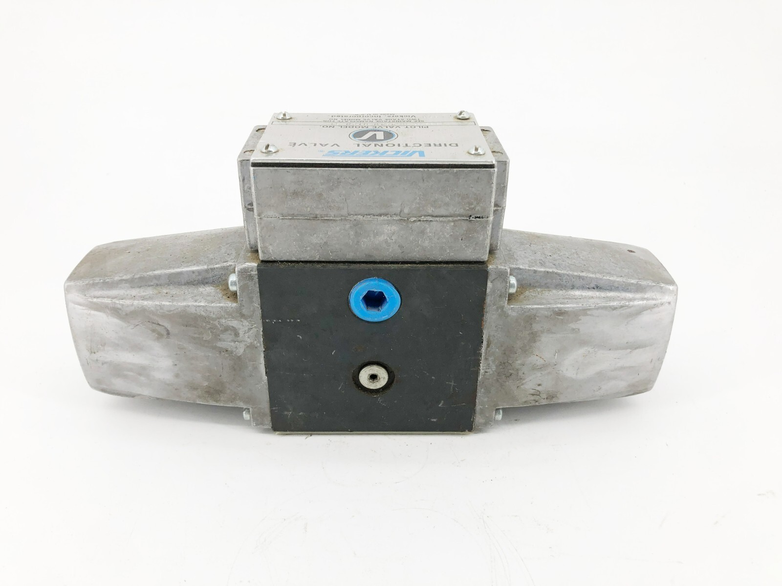 New Vickers DG4S4W-012N-51 Directional Control Valve 115V .61A 433976