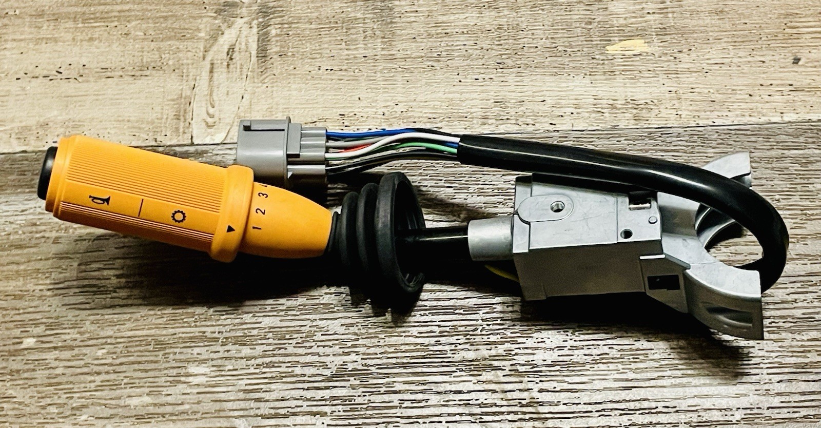 JCB BACKHOE / FORKLIFT – FORWARD & REVERSE COLUMN SWITCH (PART NO. 701/55100)