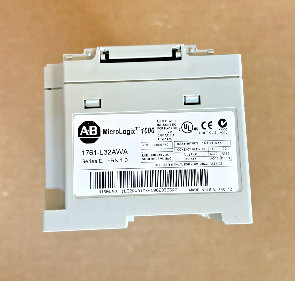 Allen-Bradley MicroLogix 1000 PLC Processor Module 1761-L32AWA Series E