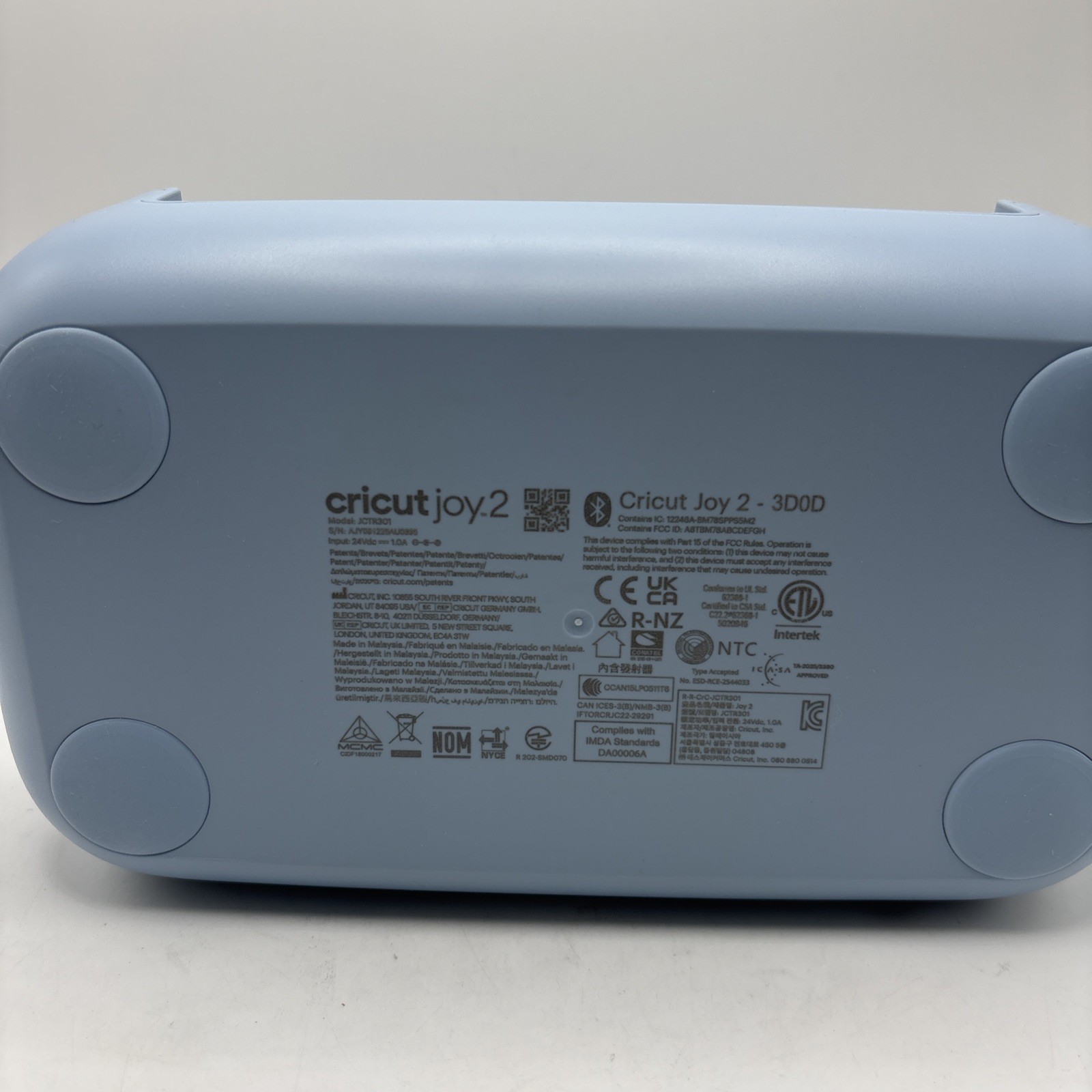 Cricut Joy 2 Essential Bundle Smart Cutting Machine Blue w/ Original Box