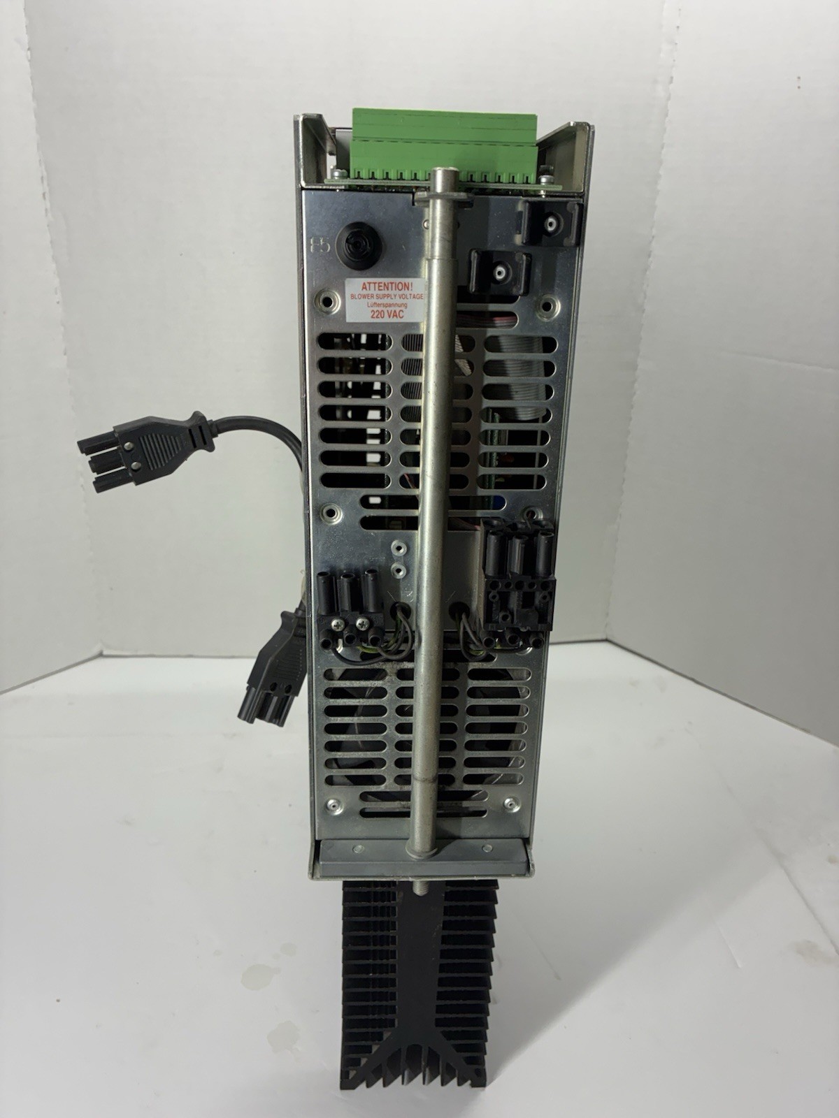 INDRAMAT KDS 1.1-100-300-W1-220 AC SERVO CONTROLLER