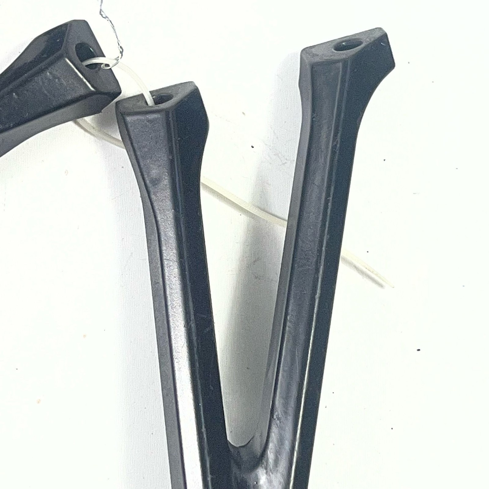 2006-2007 Suzuki GSXR 600 750 OEM Rear Passenger Foot Pegs Brackets Pair