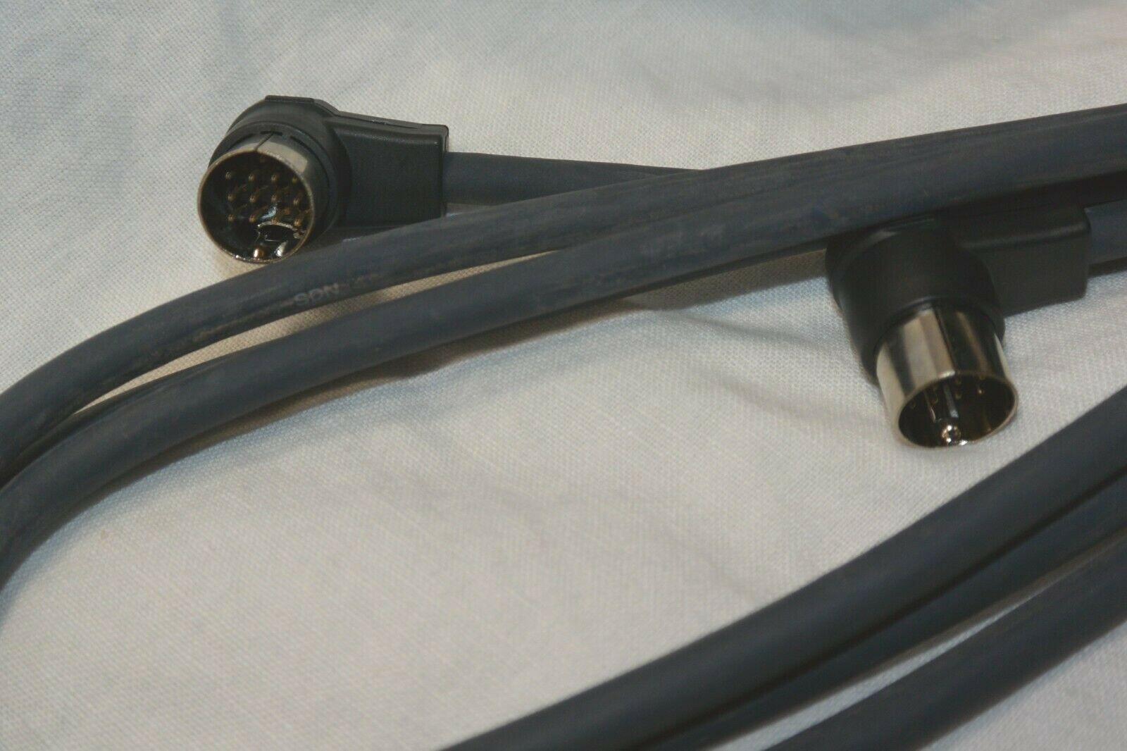2 -13 PIN Bent Locking Male Connectors15FT 5M Cable SDN Small Diameter Neoprene