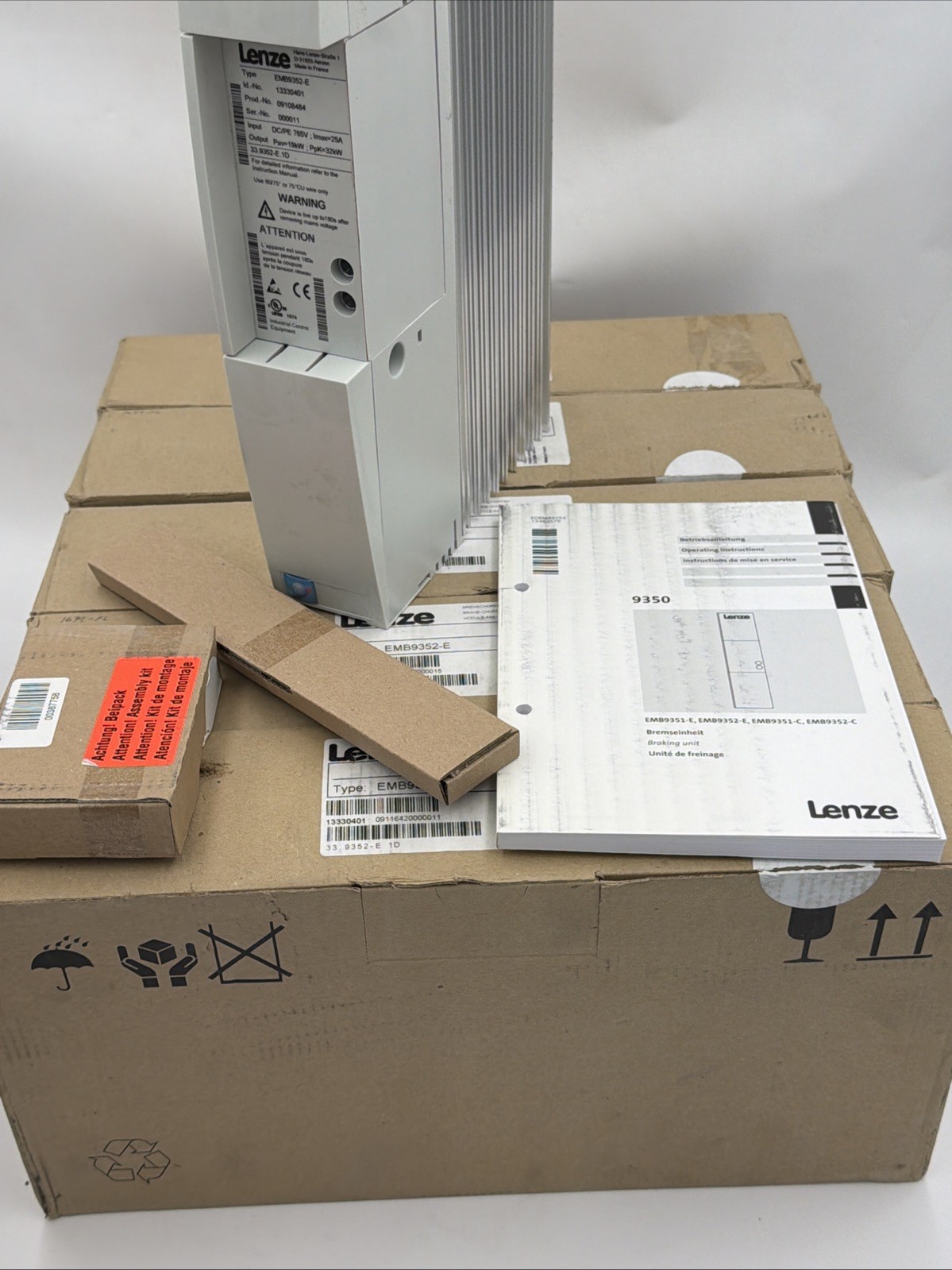 LENZE EMB9352-E BREAK-CHOPPER MODULE-FREIN+RES.EXT 13330401