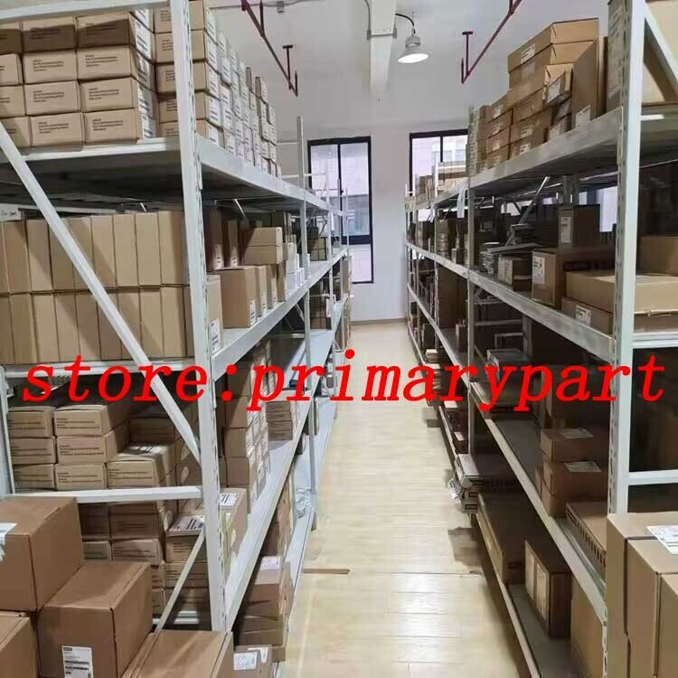 NEW Allen-Bradley 1756-L81E SER B ControlLogix 5580 Controller 1756L81E
