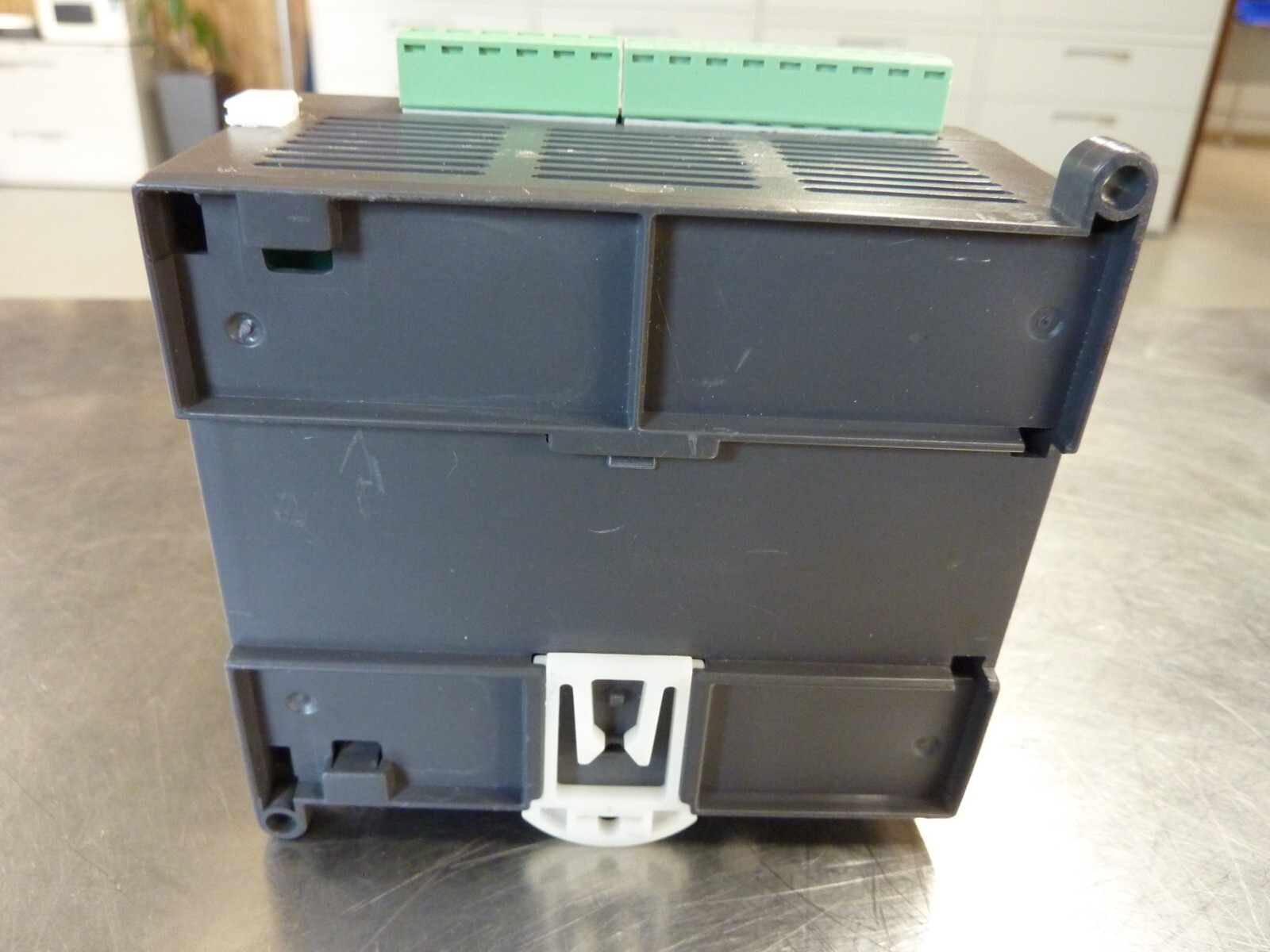 Delta DVP16ES200R PLC programmable controller (30709)