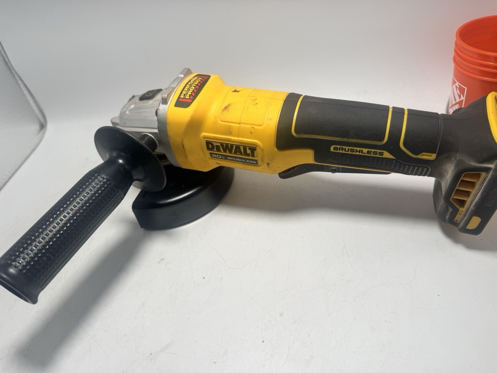 DEWALT DCG408B 20V MAX Brushless 4-1/2 in. Angle Grinder Bare Tool – Used