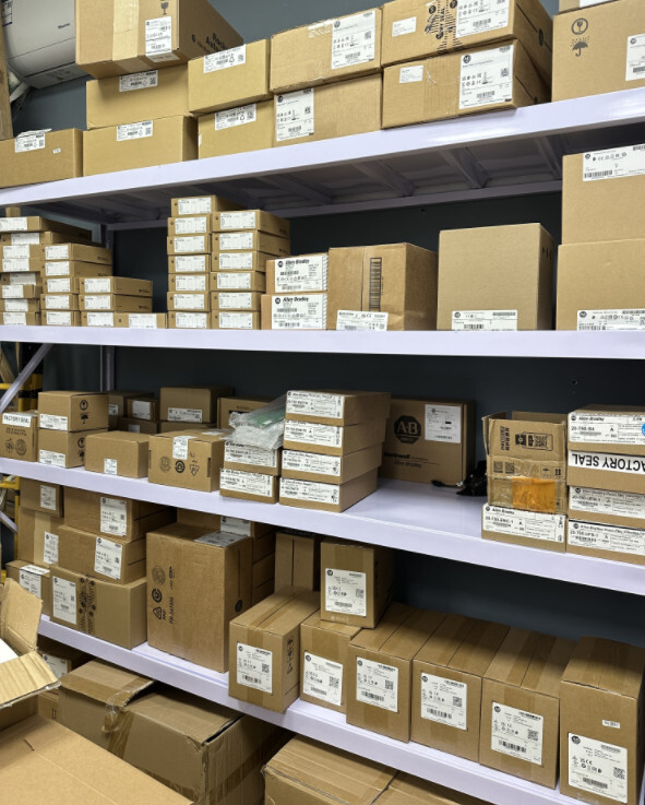 2711P-T15C22D9P Allen Bradley PanelView Plus 7 Graphic Terminal 2711P-T15C22D9P