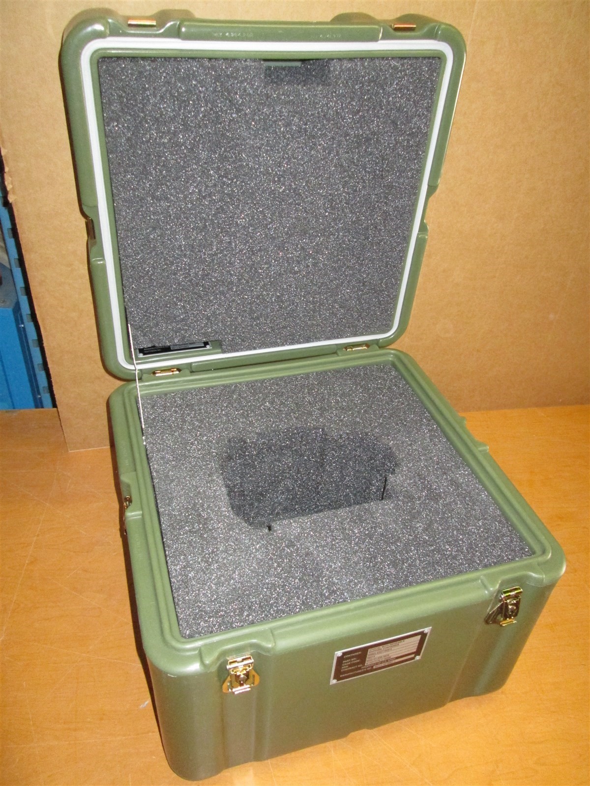 Hardigg Pelican Hard Case AL1616-1004 Single Lid 19x19x16 Hinged Extreme Duty